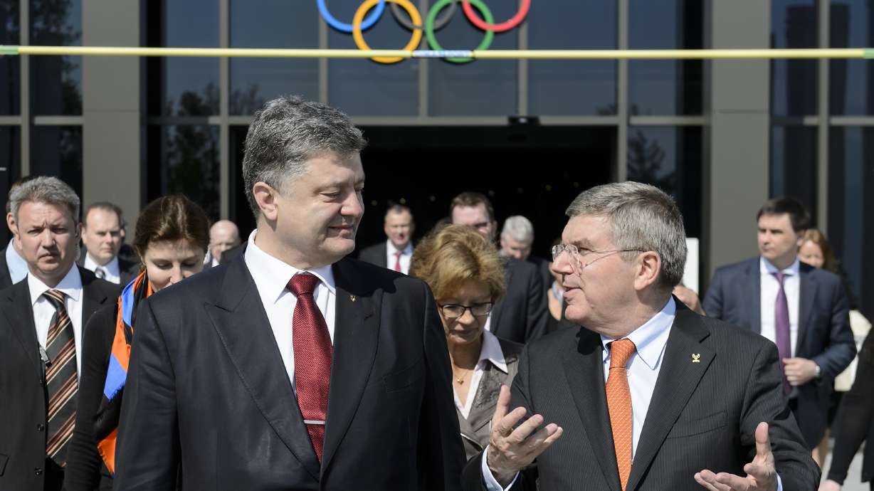 IOC: Ukraine president Poroshenko against sports boycotts