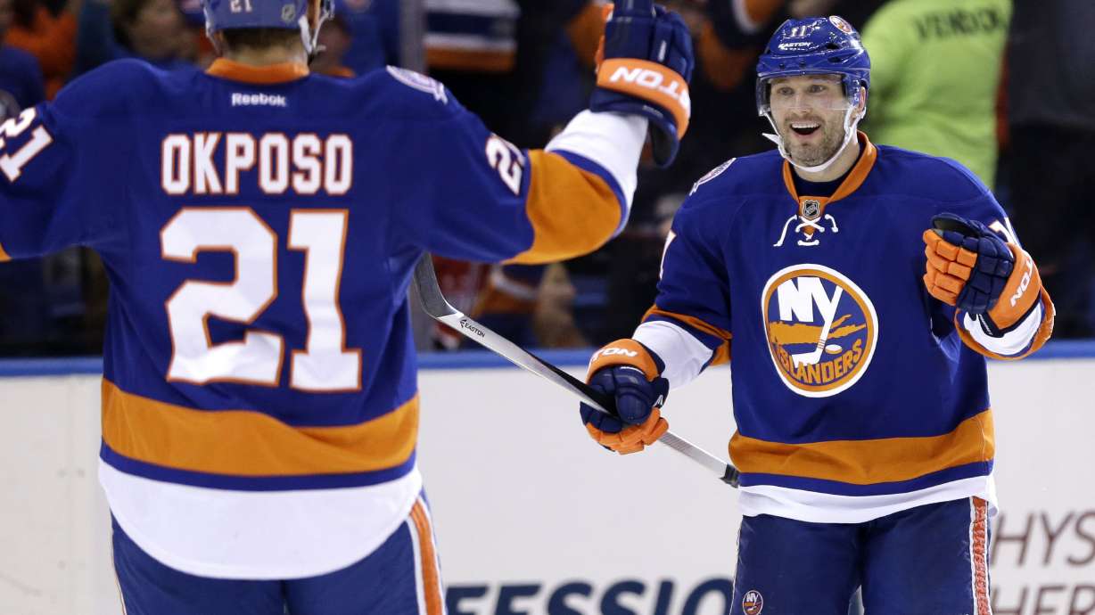 Islanders take exception to Wilson's hit on Visnovsky