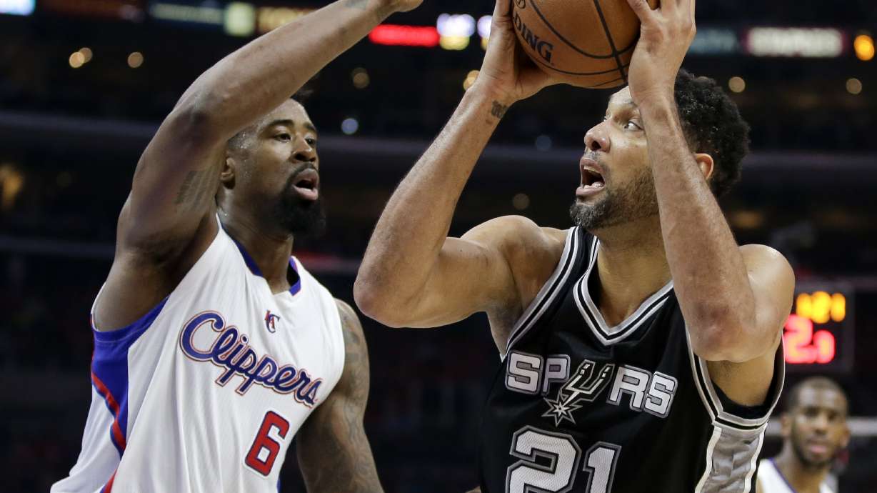 Duncan and Leonard help Spurs beat Clippers 111-107 in OT