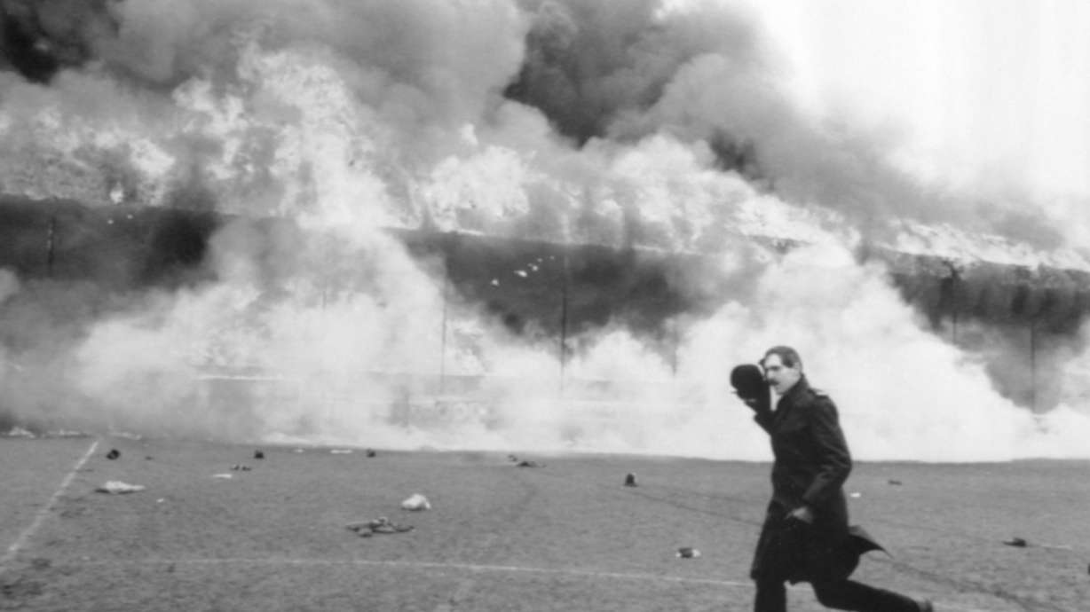 English soccer pauses to remember deadly 1985 Bradford fire