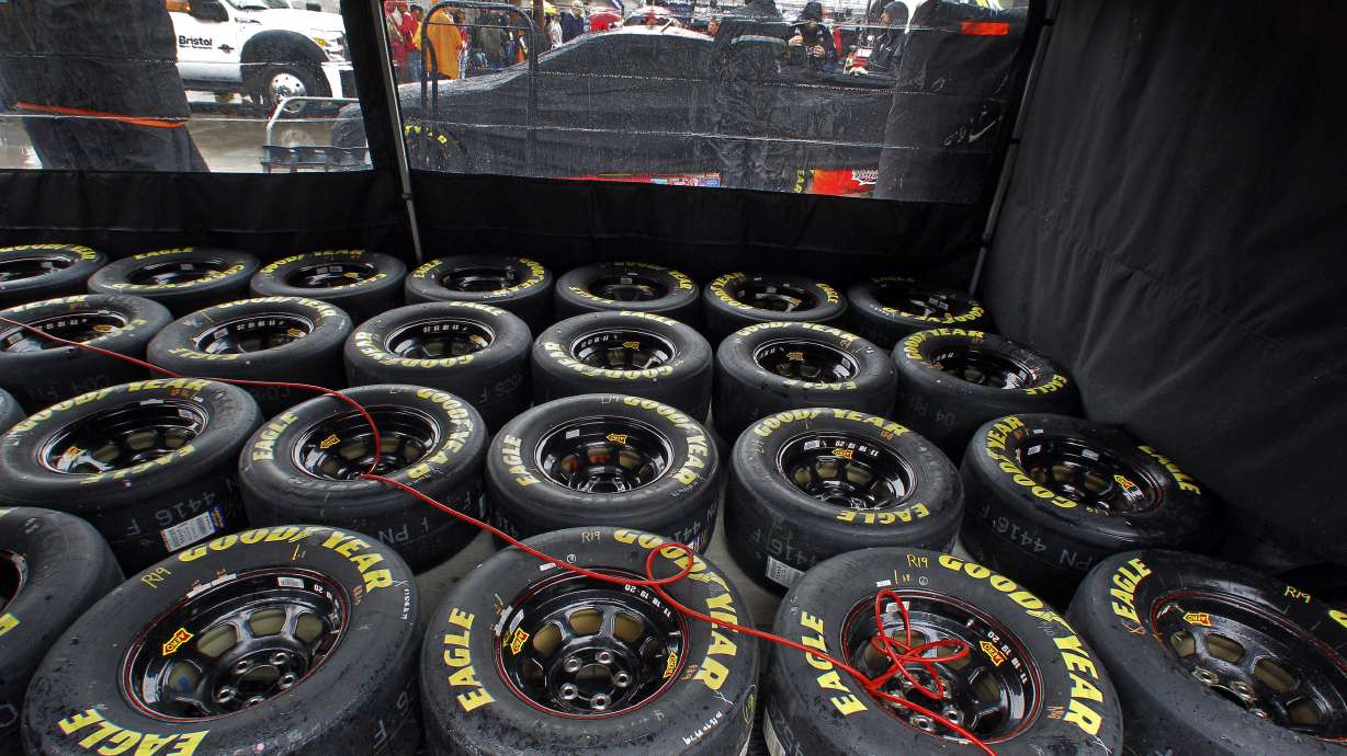 NASCAR warns teams of consequences of failing inspection