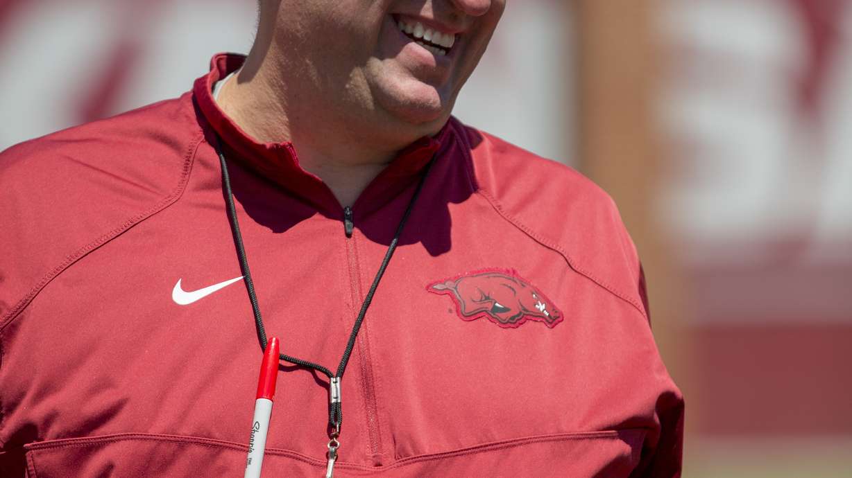 Allen shines with 3 TDs in Arkansas' Red-White game