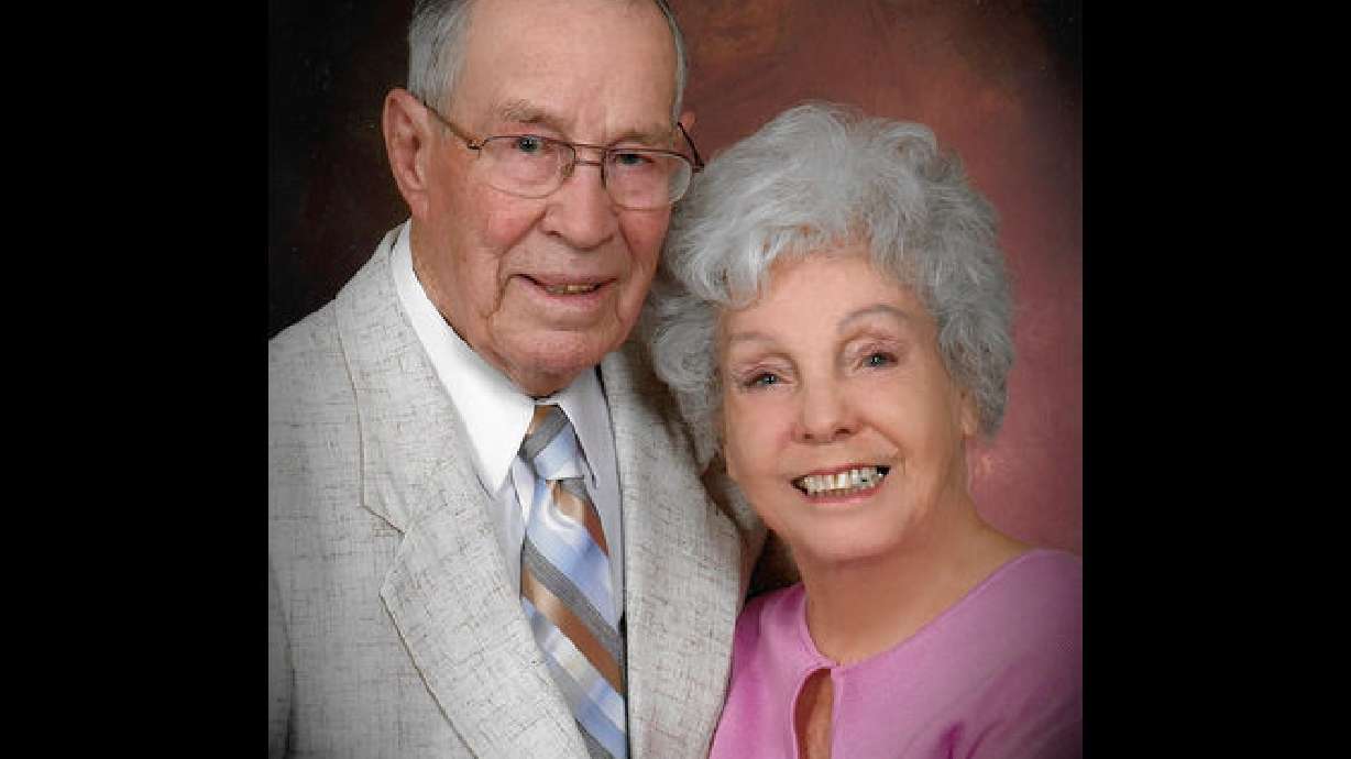 Pareja de UT muere con 5 horas de diferencia luego de estar casados por 74 años