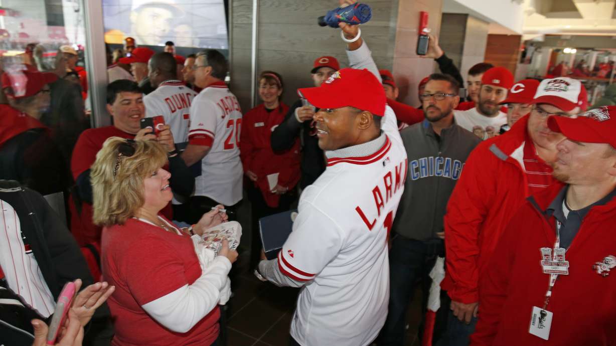 Cubs at Reds game postponed after long rain delay