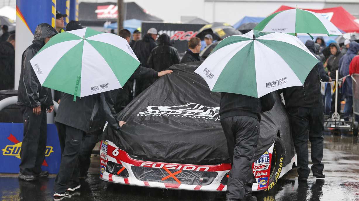 Rain postpones NASCAR race at Richmond until Sunday