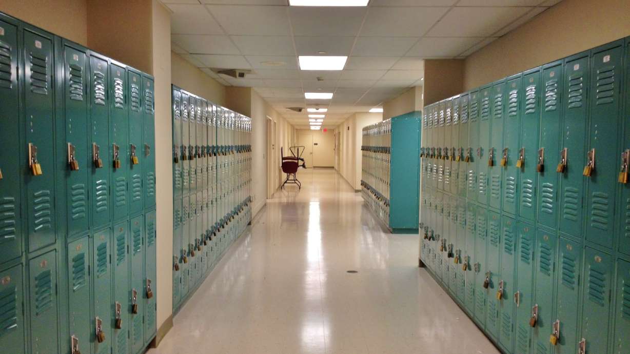 Banning skinny jeans in school? NC students lash out