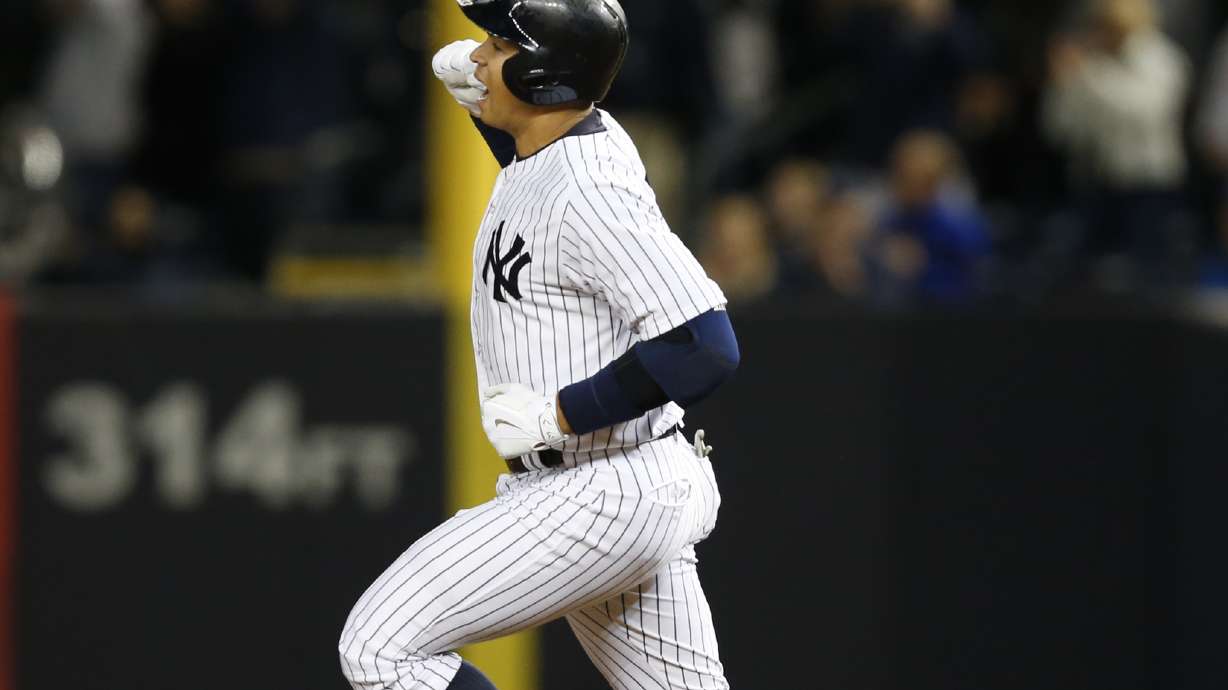 A-Rod hits 659th homer, moves within 1 of Mays for 4th place