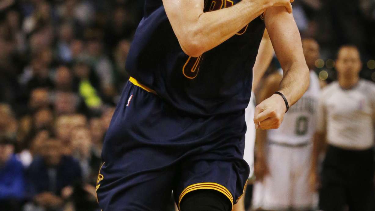 Cavs' Kevin Love out next series with dislocated shoulder
