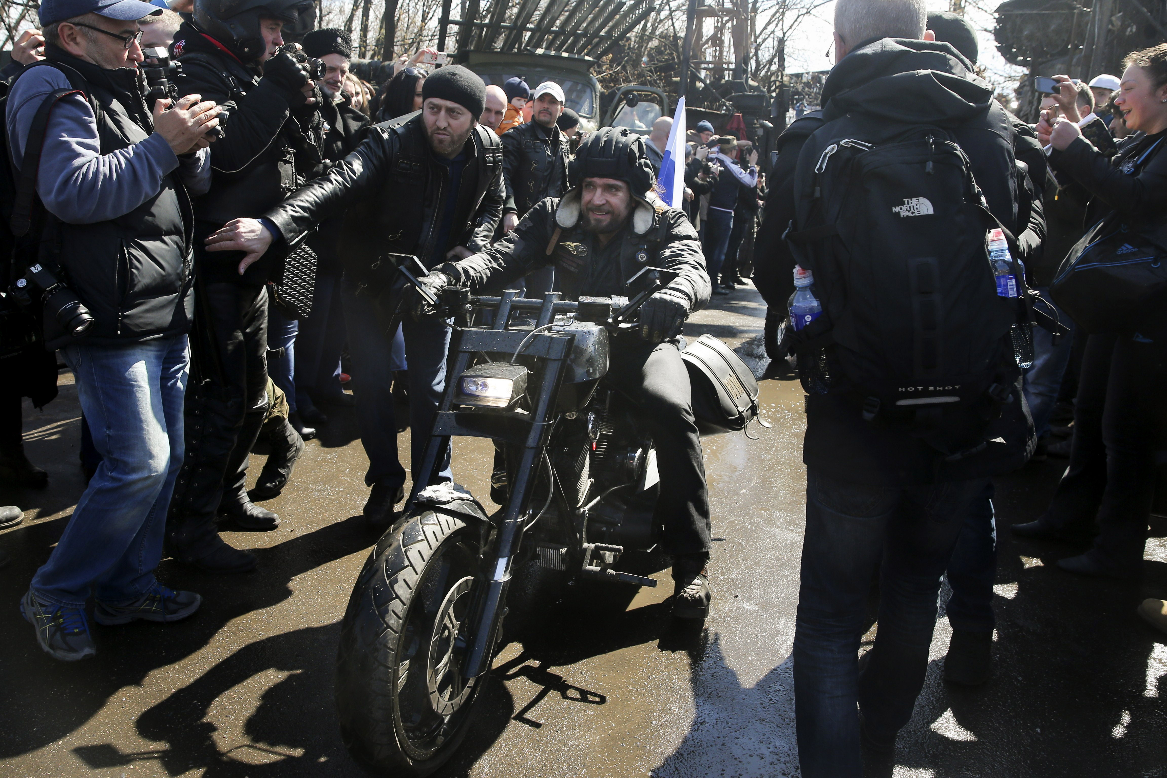 Russian bikers: Poland's entry ban won't stop ride to Berlin