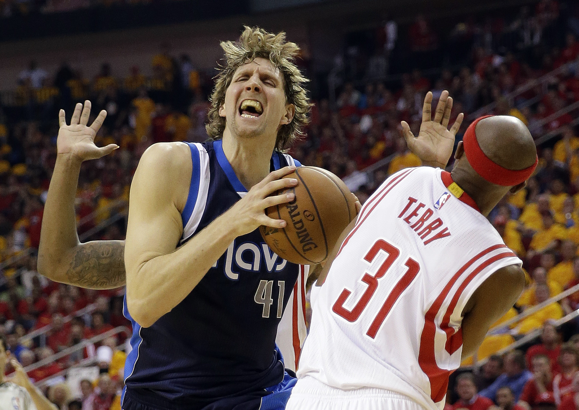 Rockets fire social media manager after distasteful tweet