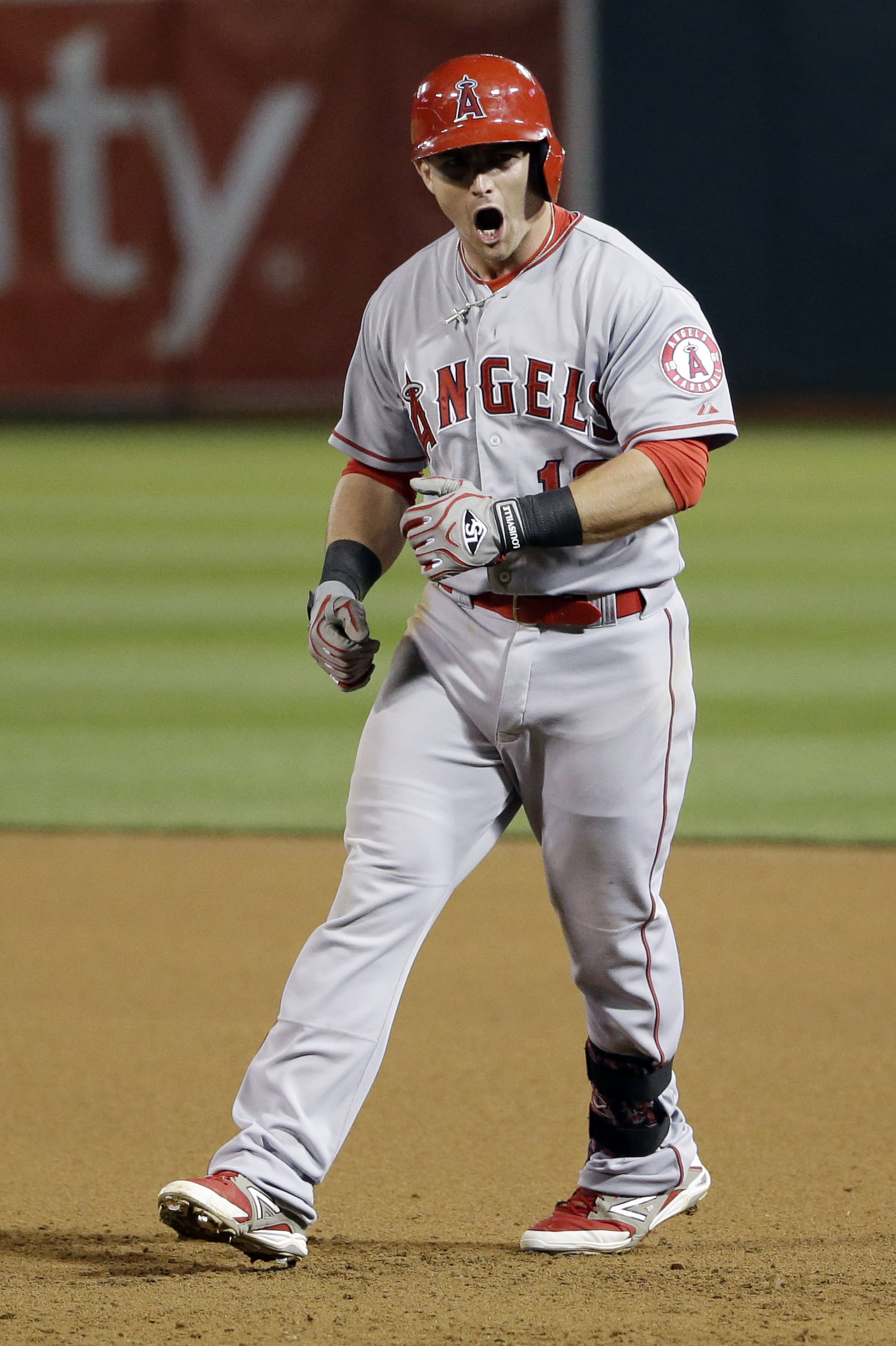 Angels lose Pujols but beat Athletics 6-3