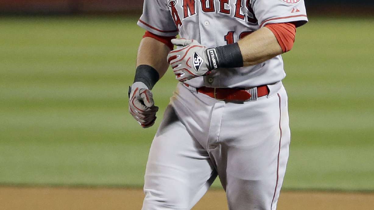 Angels lose Pujols but beat Athletics 6-3