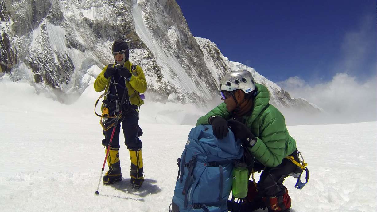 Sherpas face uncertain future following Everest avalanche