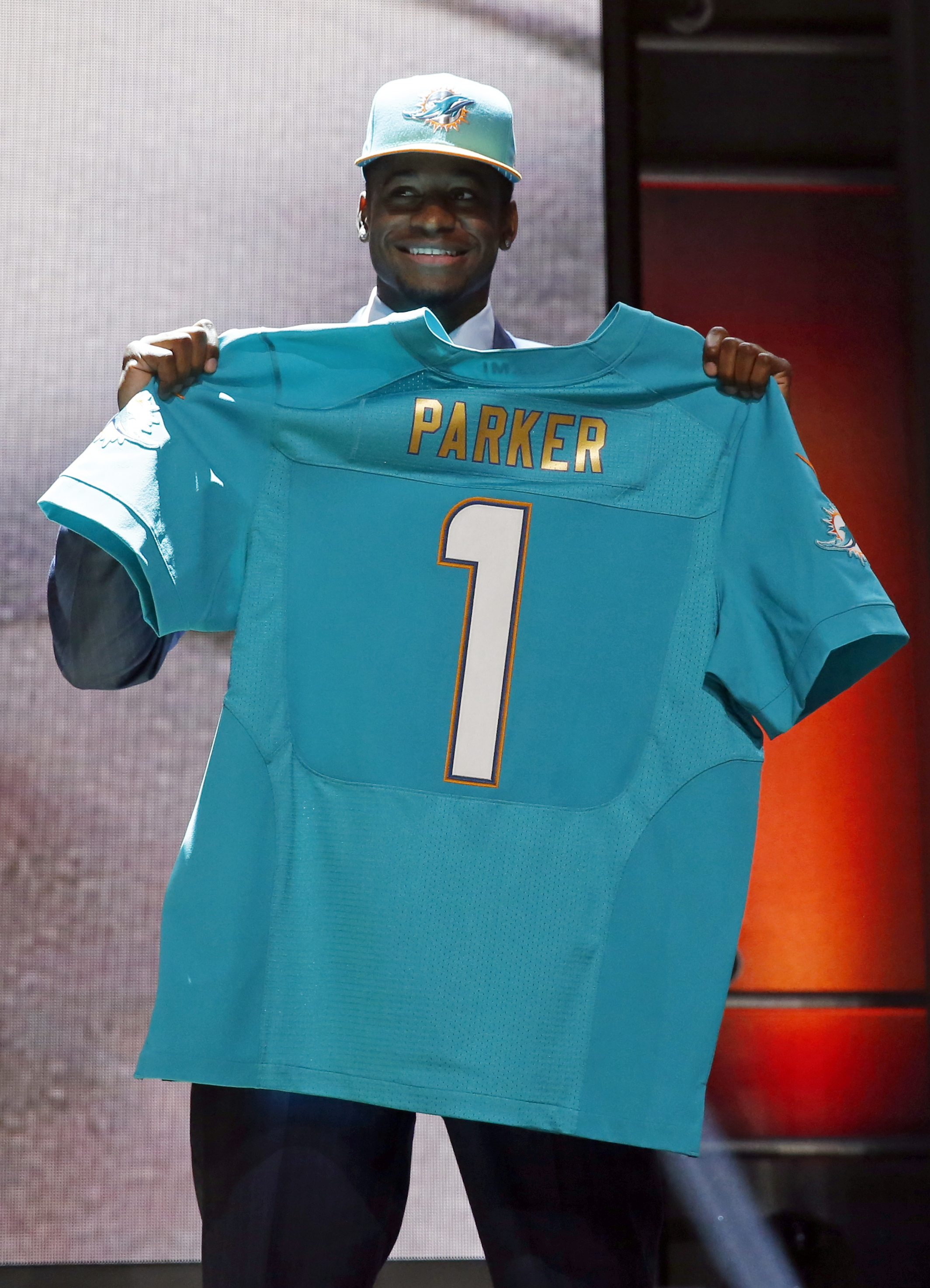 Dolphins likely to target defensive help on 2nd day of draft