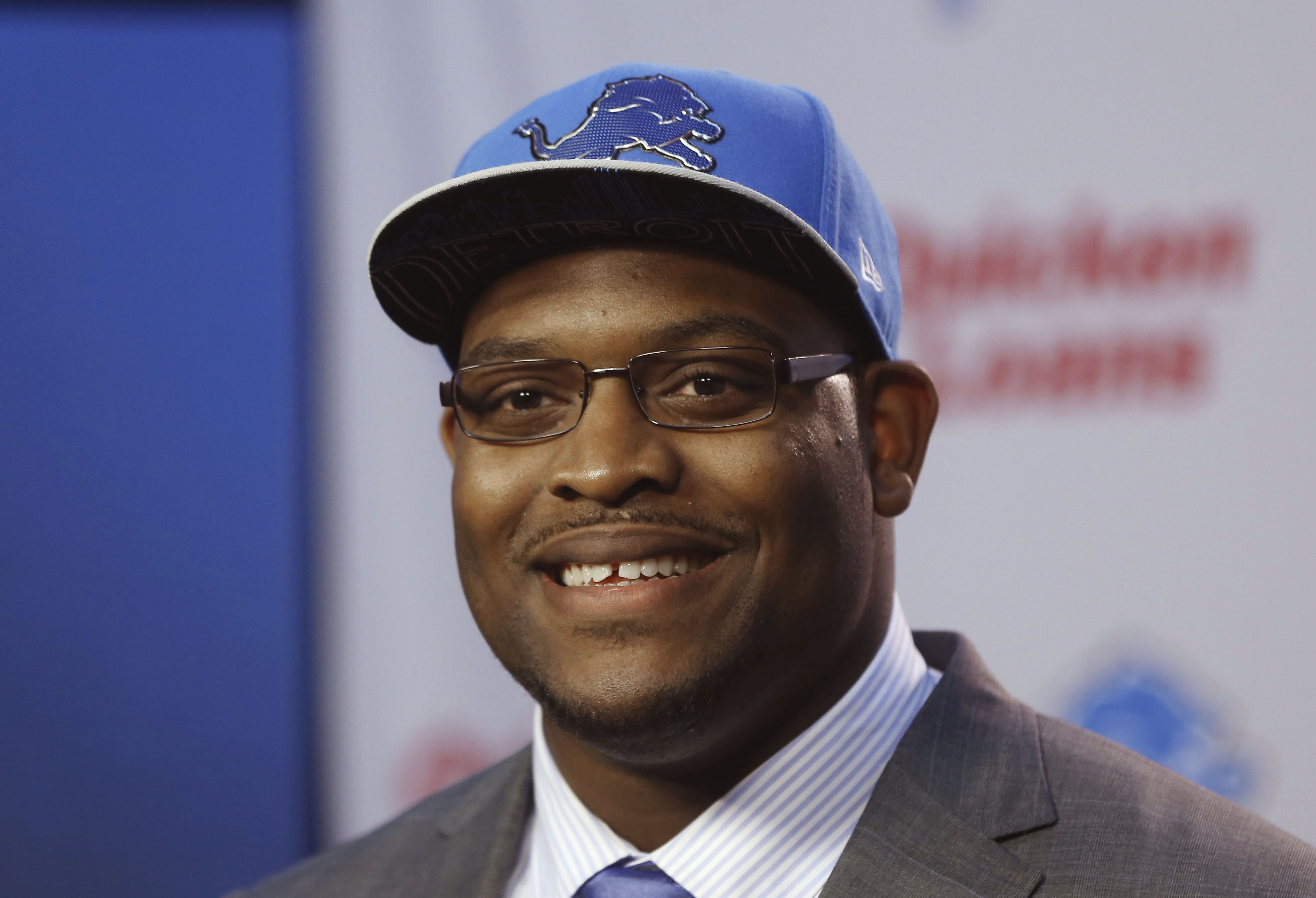 Lions draft Nebraska RB Abdullah, Stanford CB Carter
