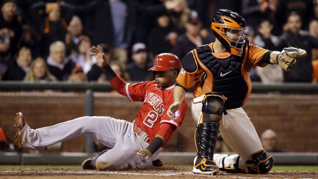 Panik lifts Giants past Angels 3-2