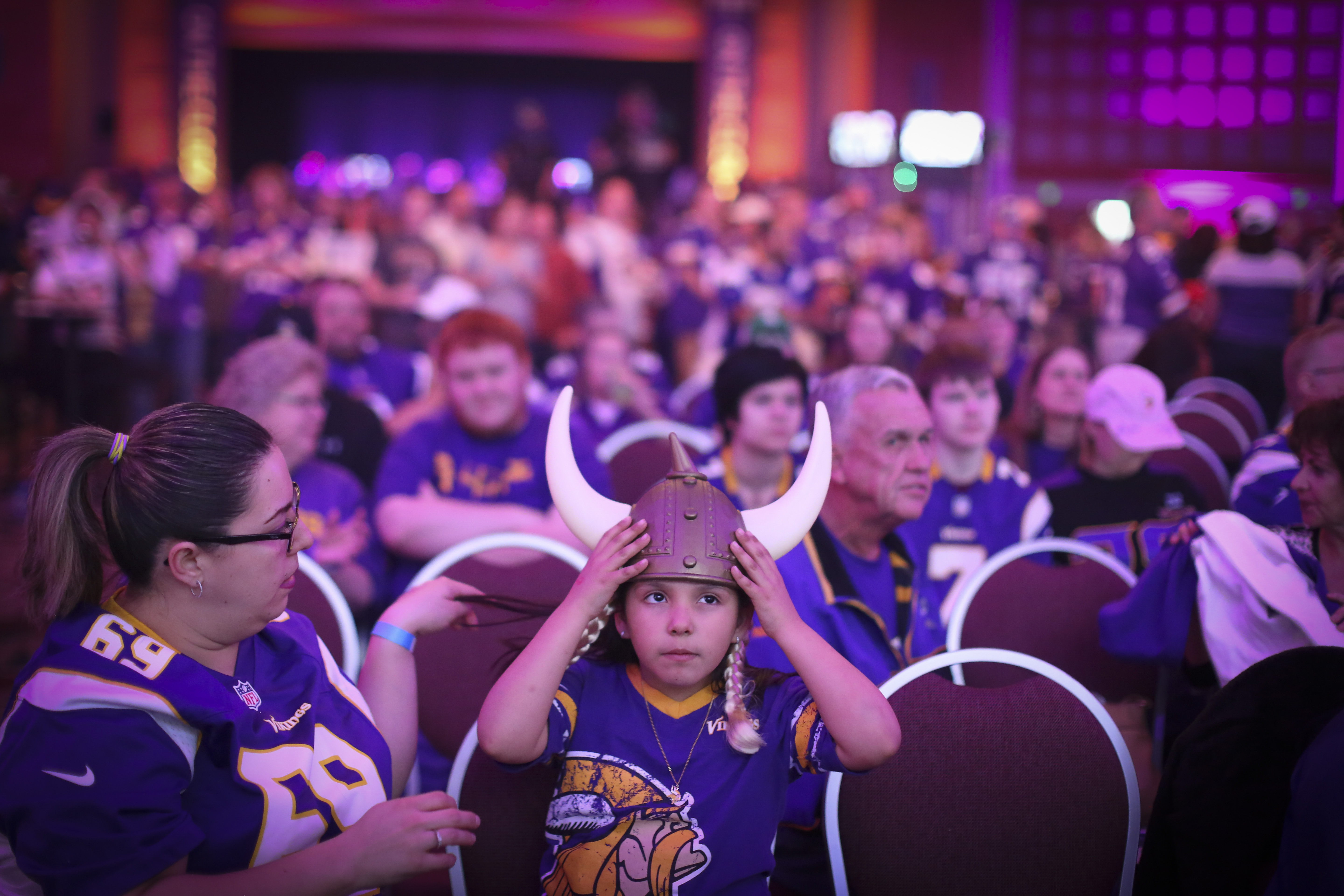 Vikings take 6 picks into final day of NFL draft