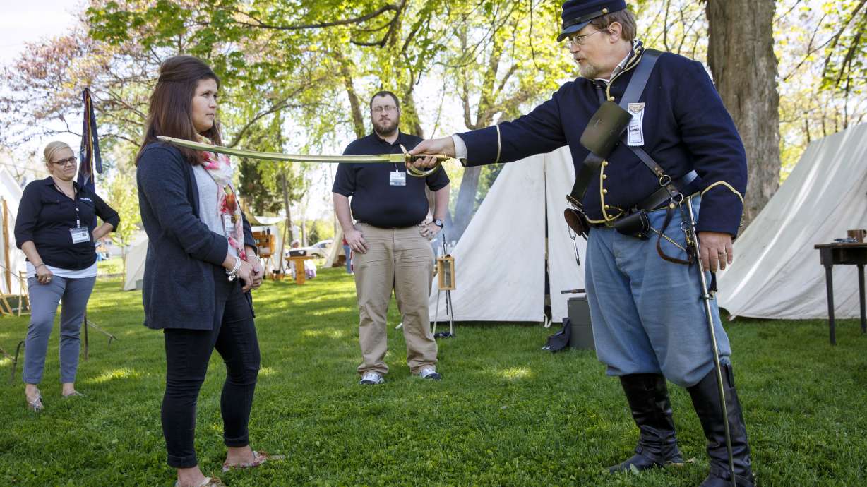 On 150th anniversary, Lincoln's hometown re-enacts funeral