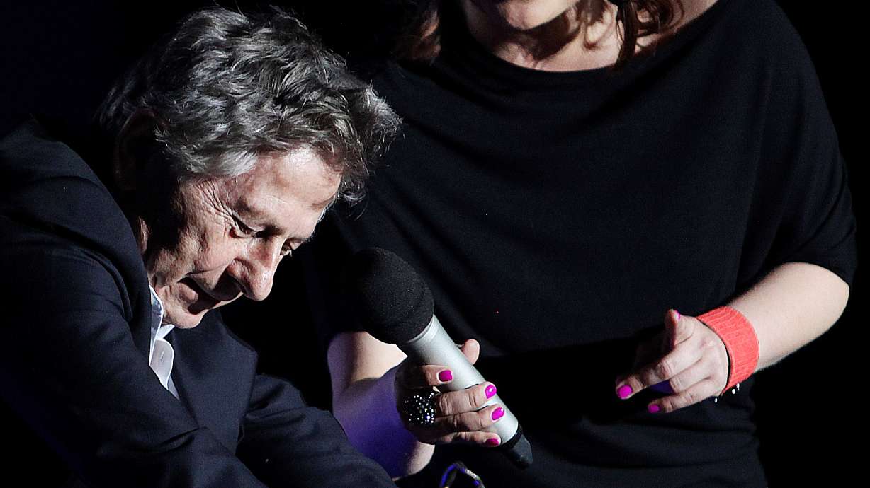 Wanted by the US, Roman Polanski gets film award in Poland