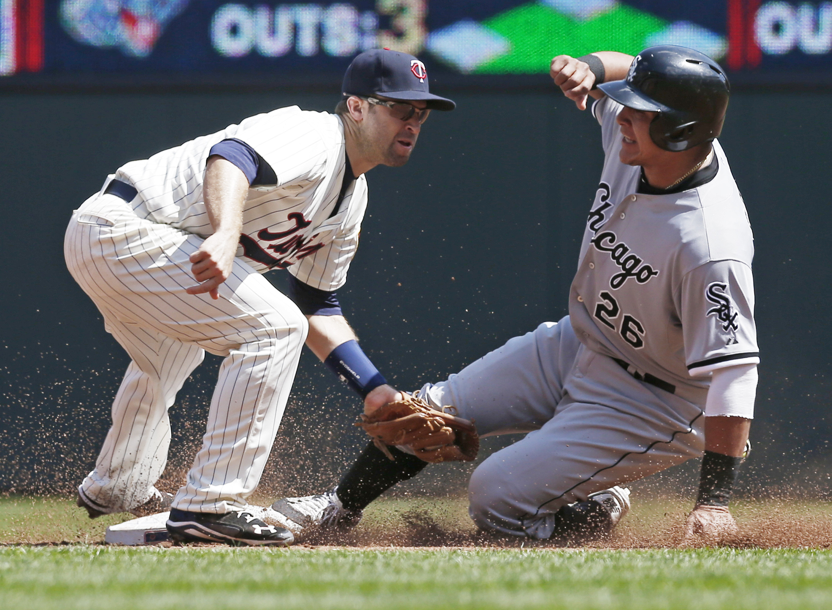 Plouffe, Hunter homer, help Nolasco, Twins beat White Sox