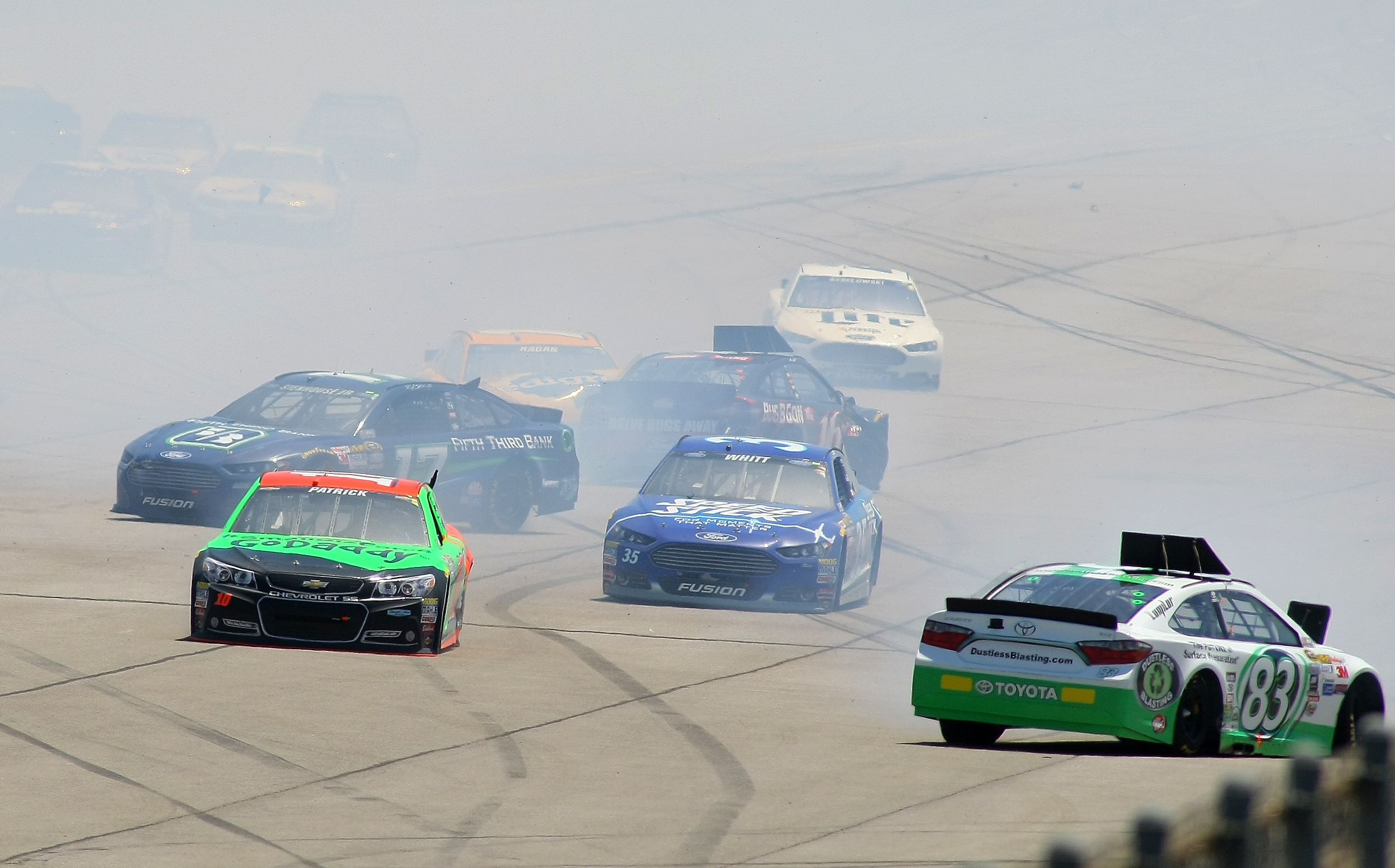 NASCAR briefly halts race after 15-car accident at Talladega