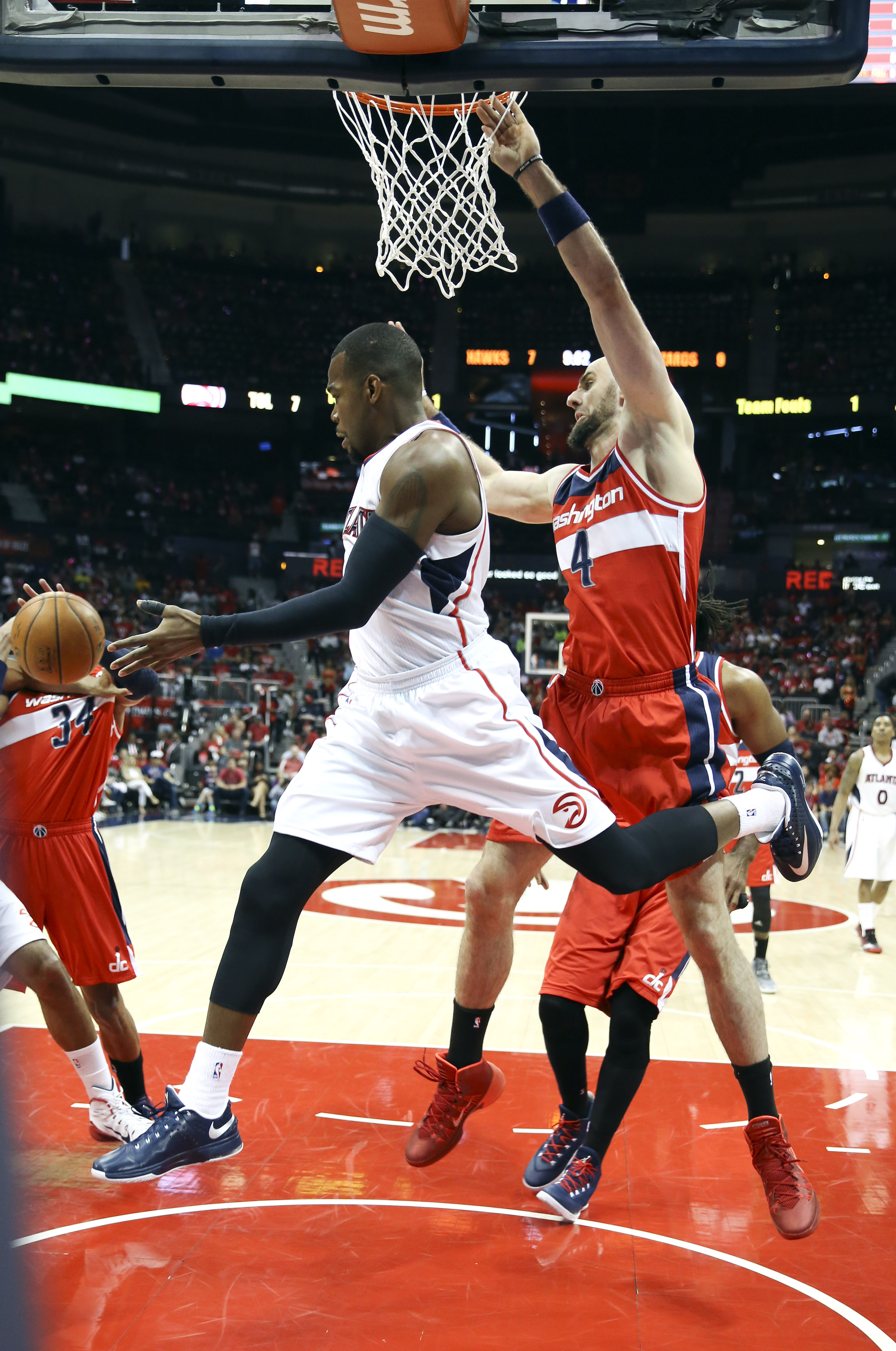 Beal leads well-rested Wizards past Hawks 104-98 in Game 1