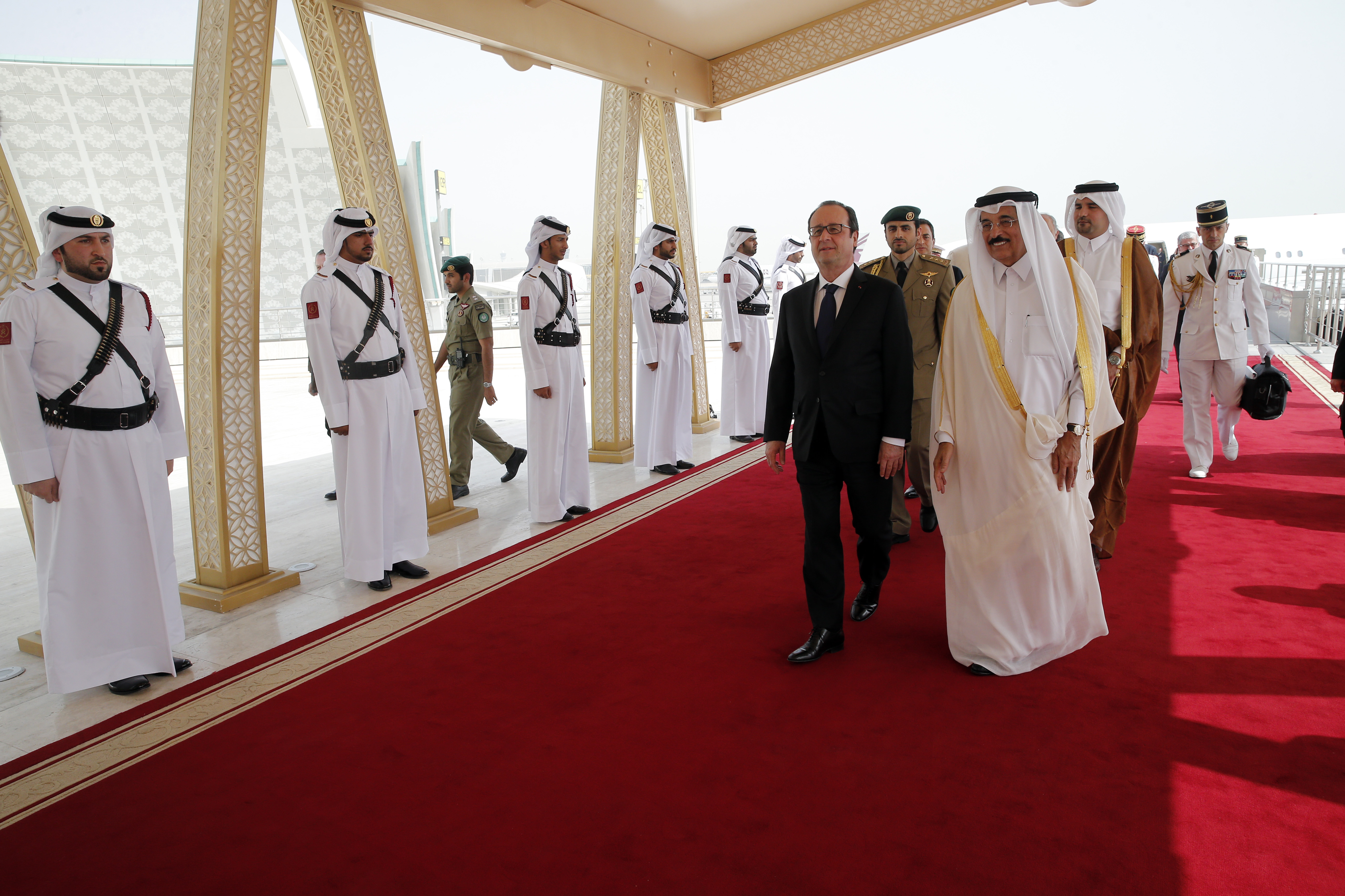 French president visits Qatar, deepening ties to Gulf
