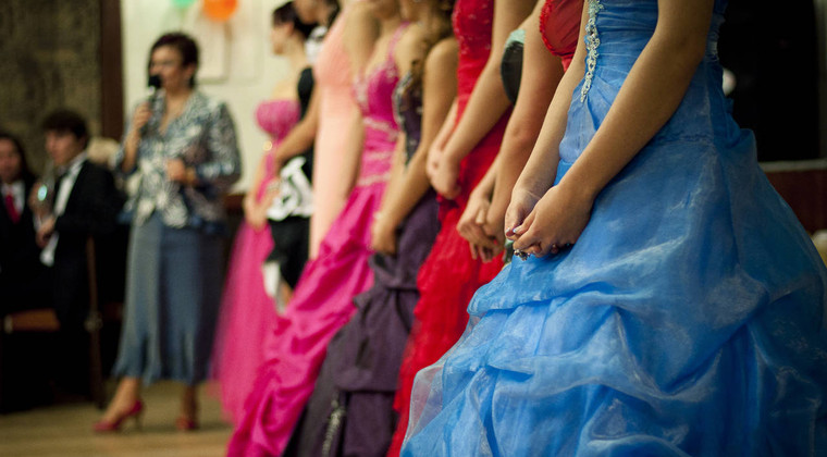 How to fight the prom price war