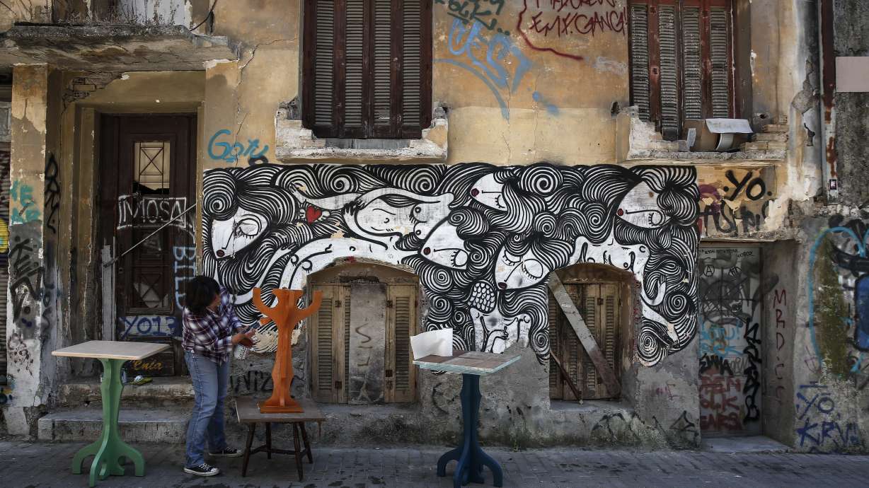 Greece lobbies creditors for loan payout, cites progress
