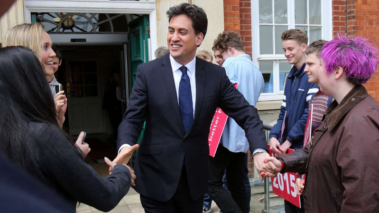 UK election hopefuls burn rubber in final campaign push