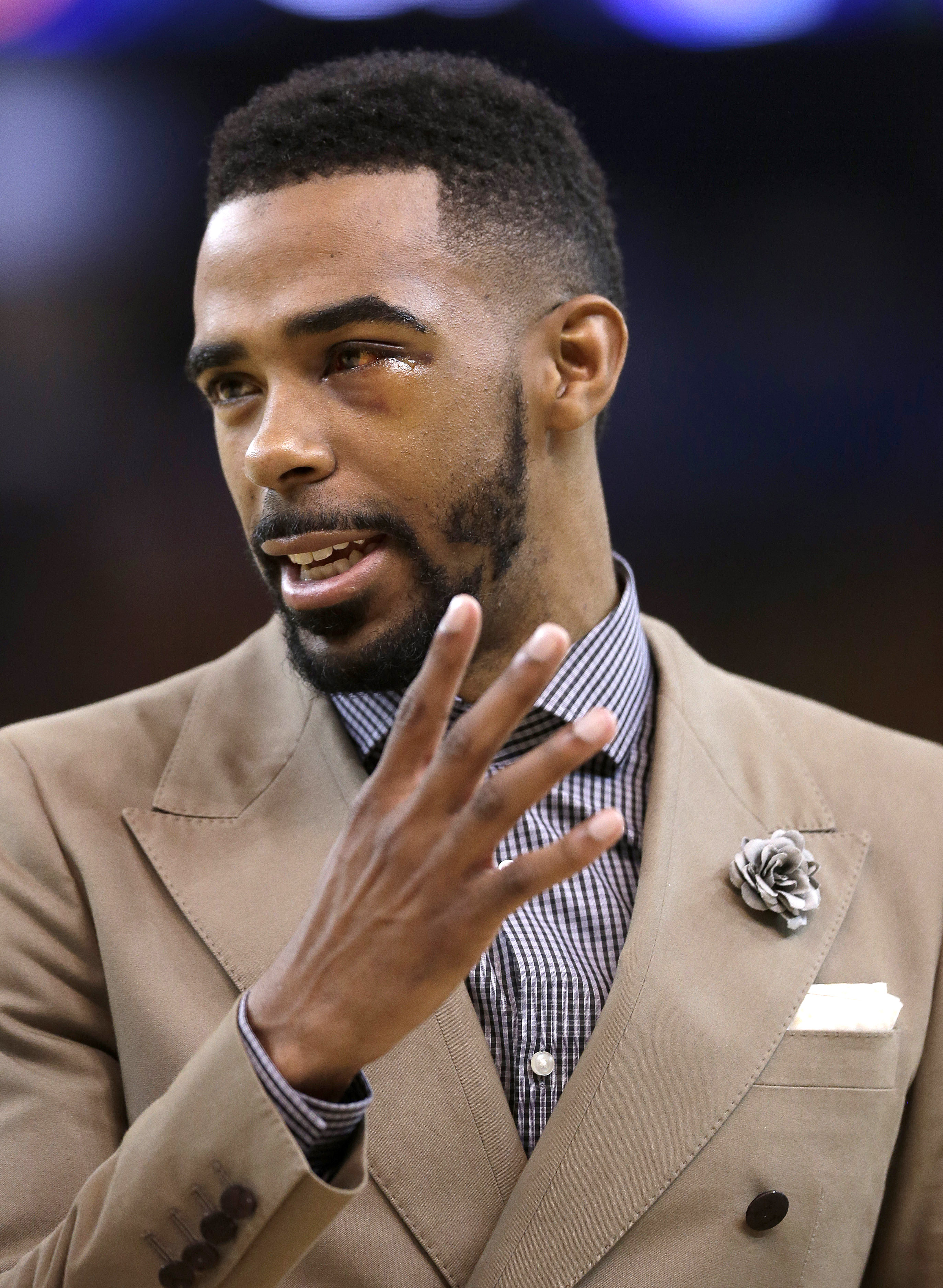 Grizzlies' Mike Conley starts in Game 2 vs Warriors