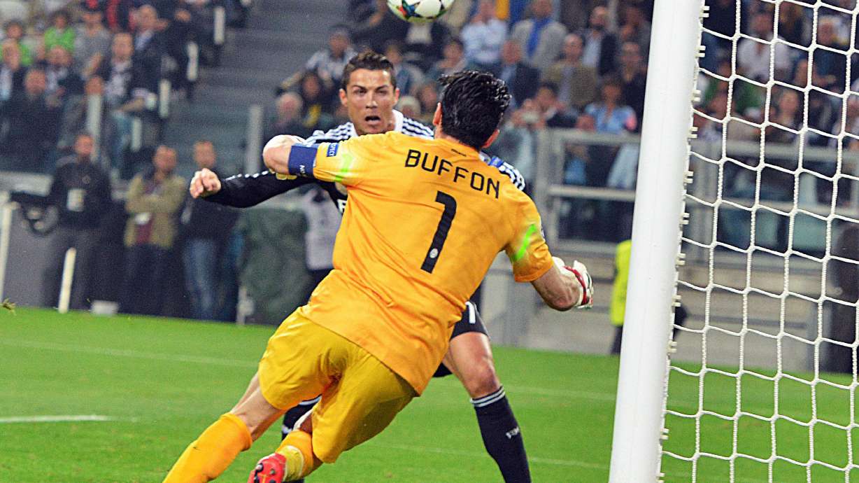 Juventus tops Real Madrid 2-1 as Champions semifinals start