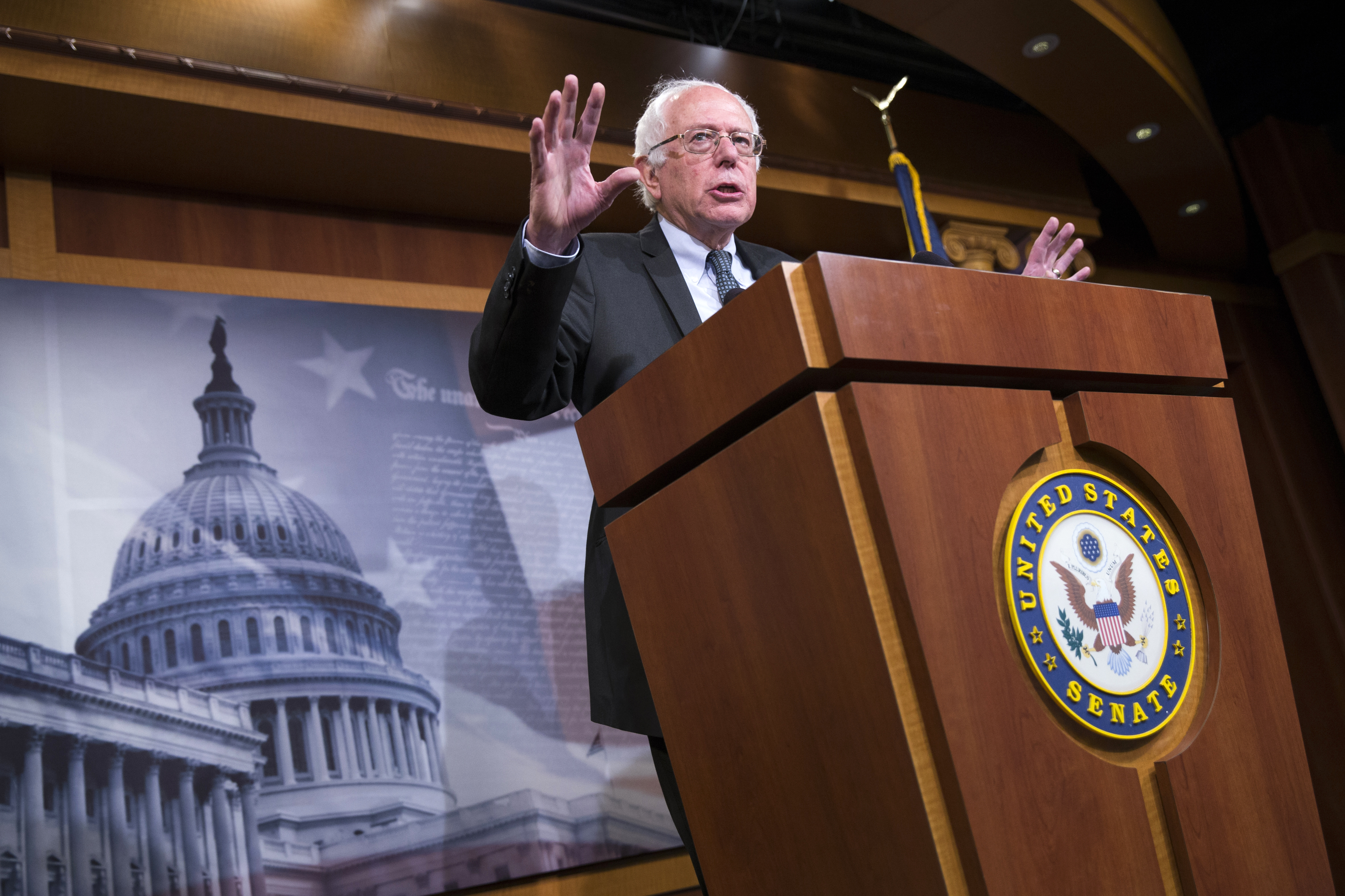 Sanders hires Obama veterans to lead 2016 digital operations