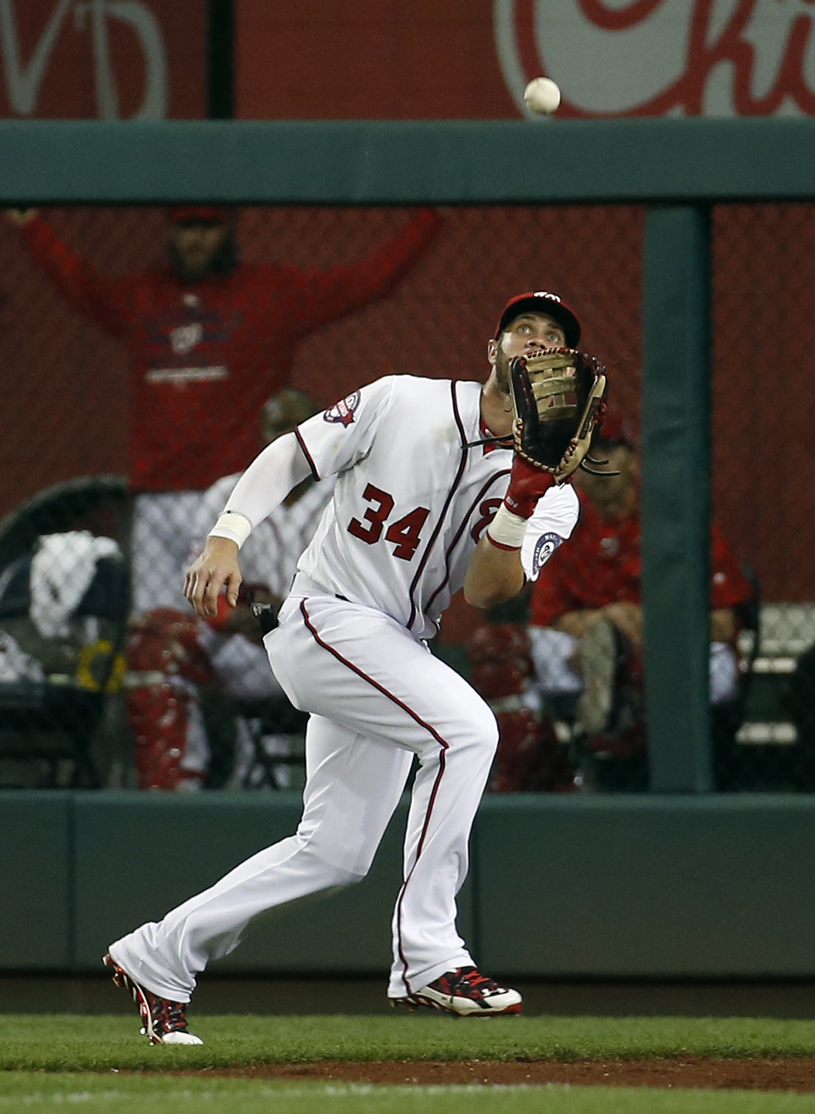 Bryce Harper hits 3 HRs in 3 ABs before grounding out