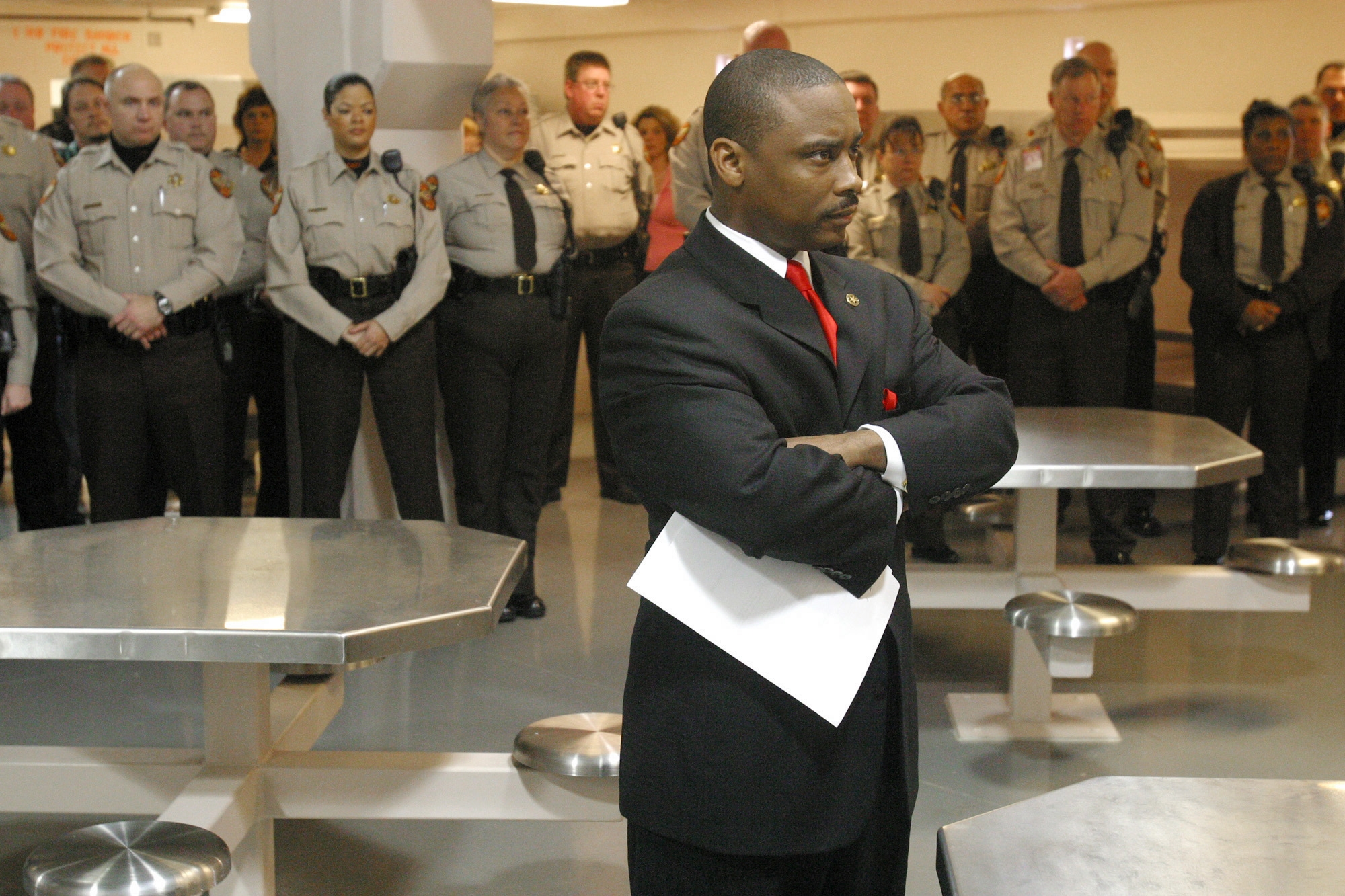 Lawman charged in shooting vows to continue as sheriff