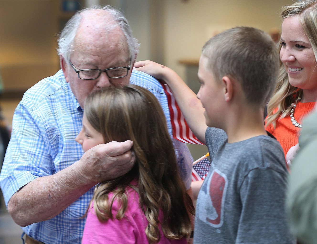 Utah WWII vet visits Europe, receives medal in France