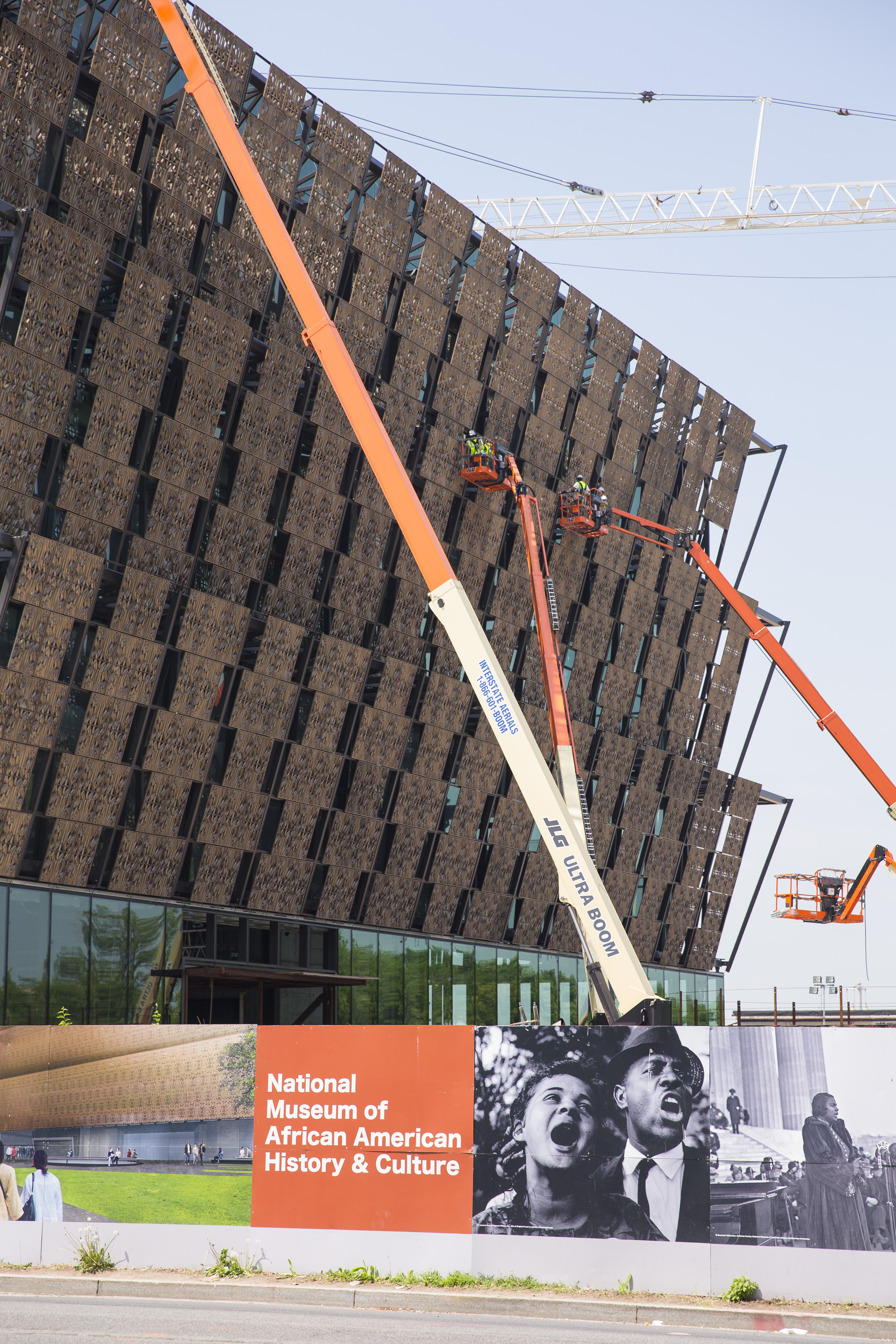 Smithsonian's black history museum on track for 2016 opening