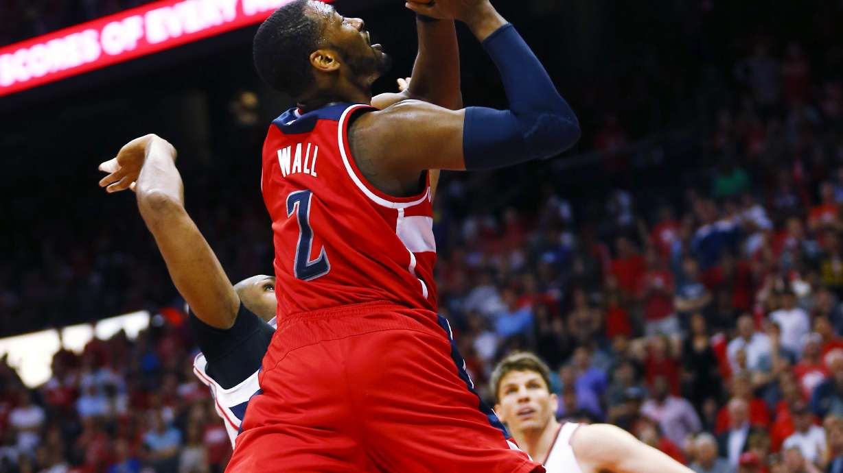 Wizards' Wall has multiple fractures in left wrist, hand