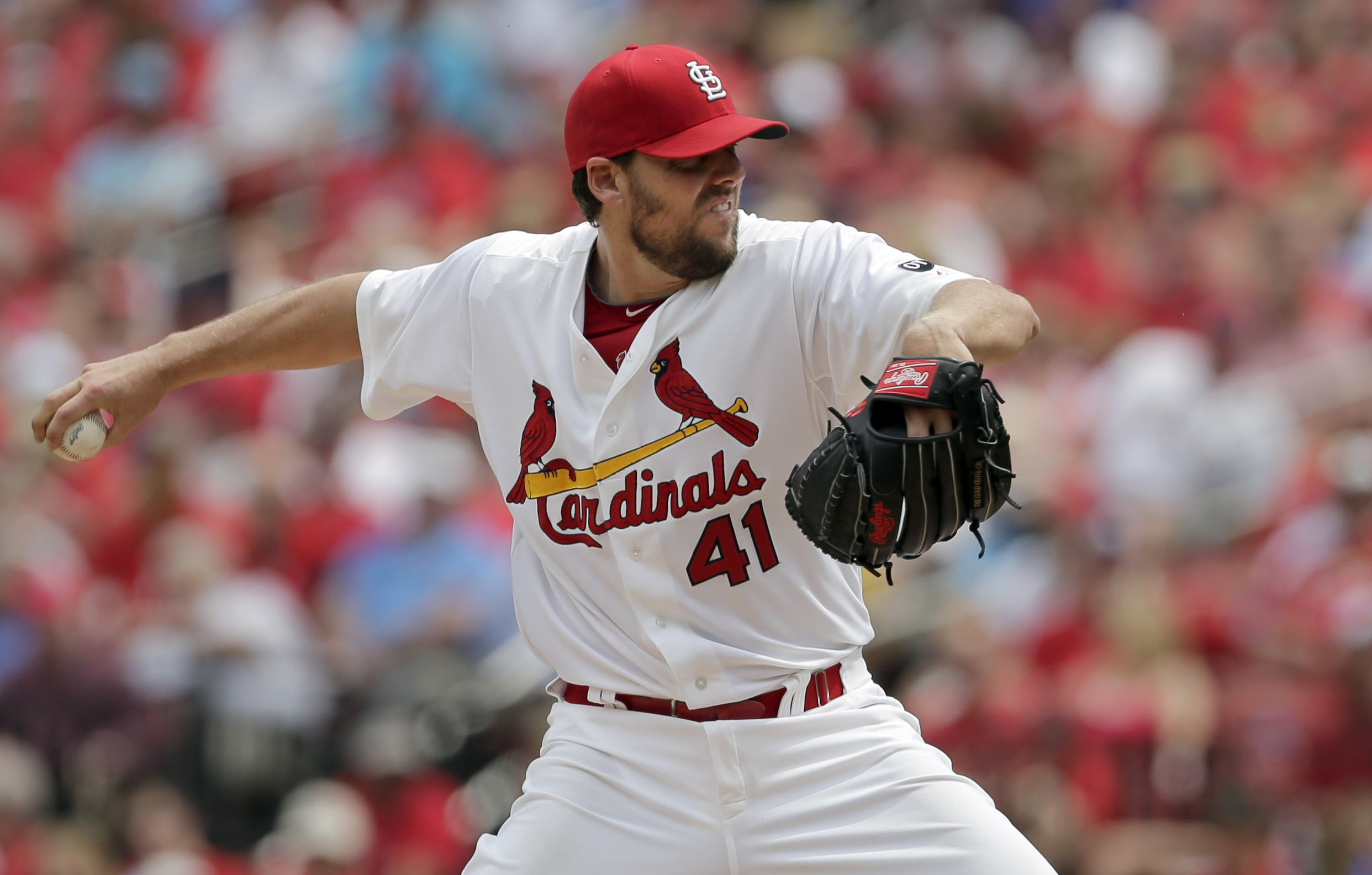 Lackey drives in run to lead Cardinals over Cubs 5-1