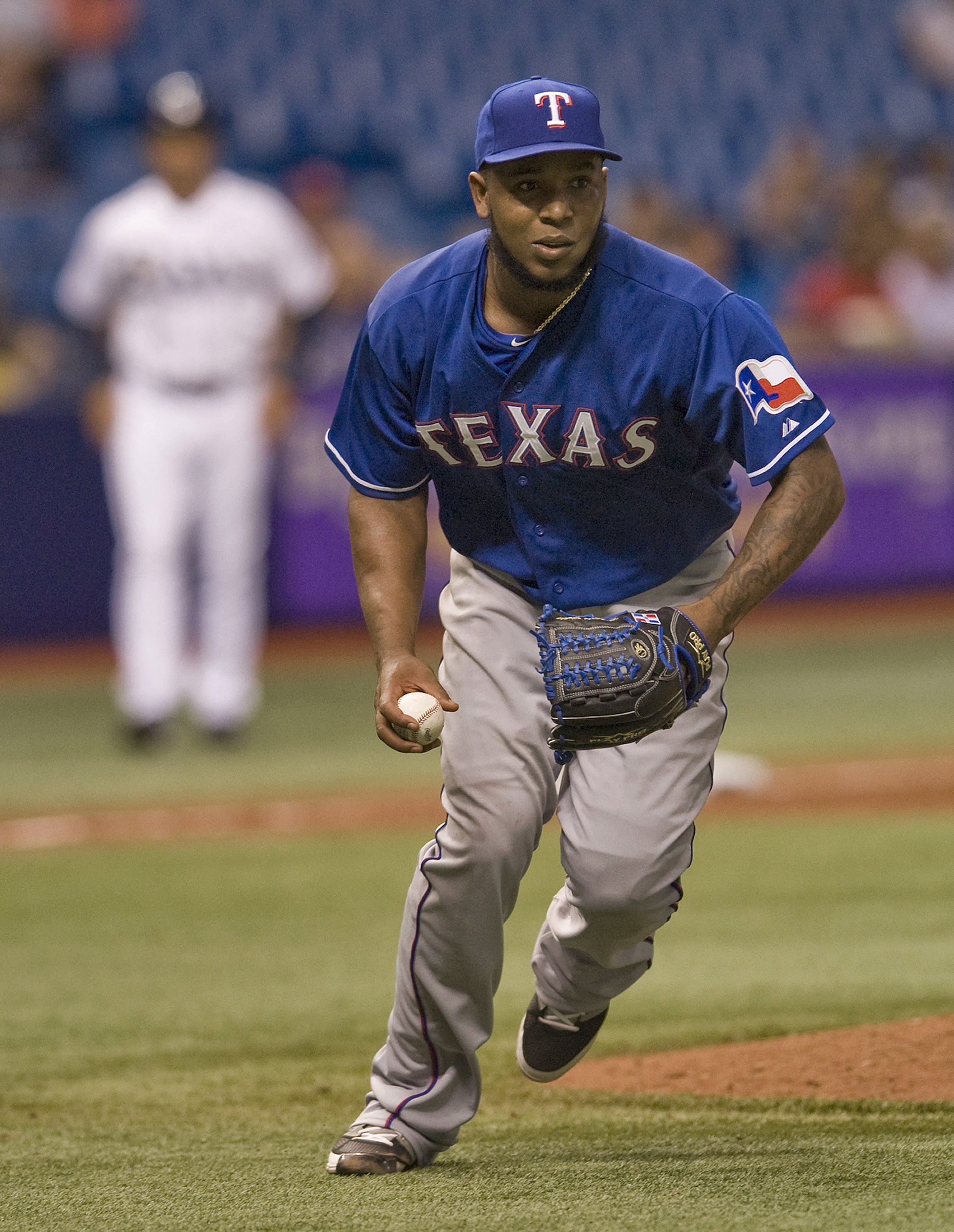 Andrus drives in 2, Rangers beat Rays 5-4