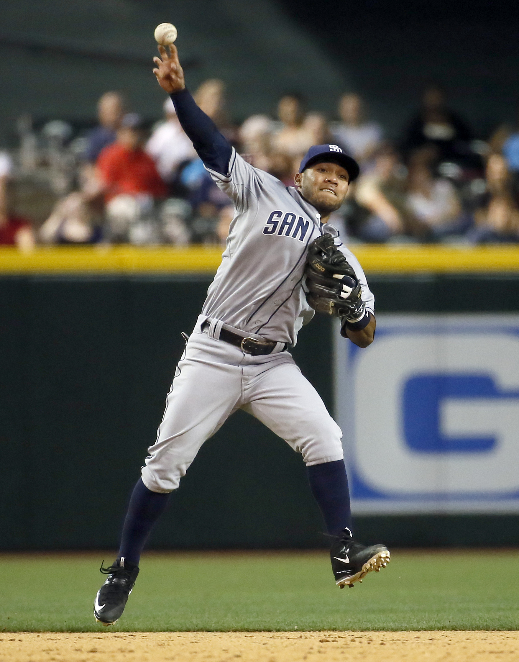 Gosewich has big night, Diamondbacks rout Padres 11-0