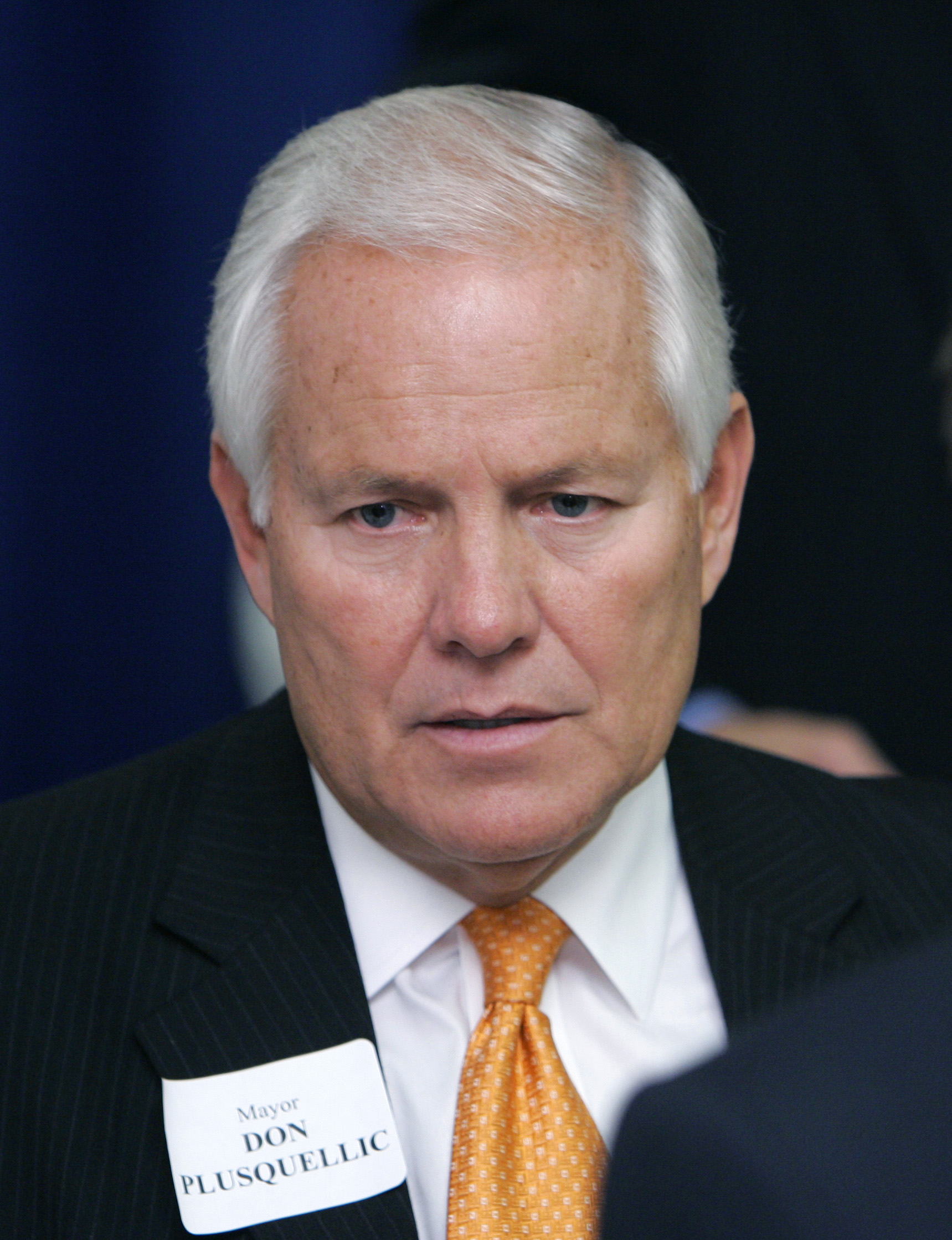 Ohio mayor resigning; blames newspaper, councilman feud