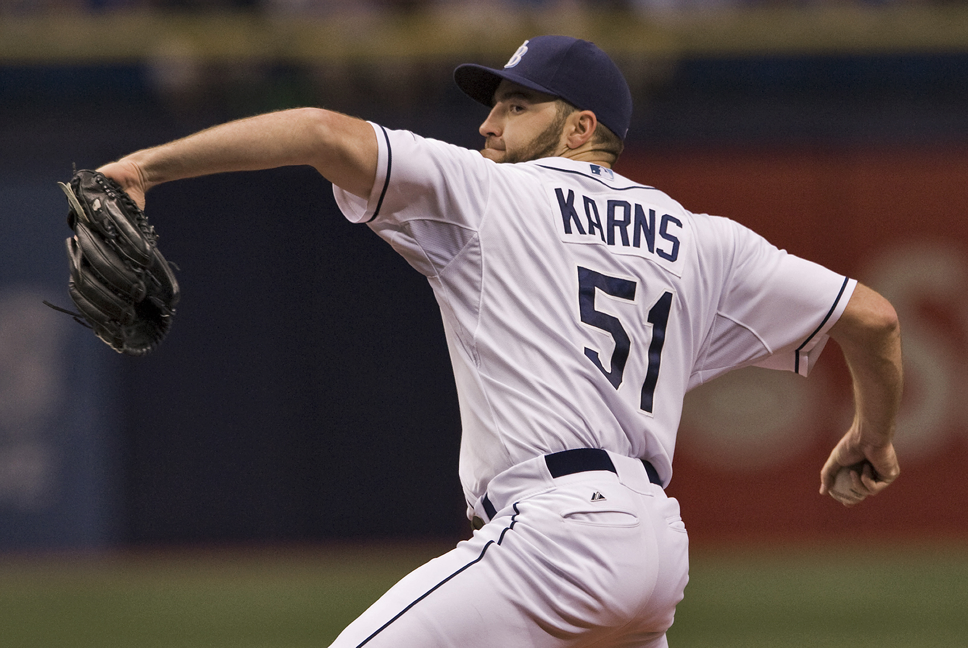 Karns takes shutout into 8th, Rays beat Rangers 8-2