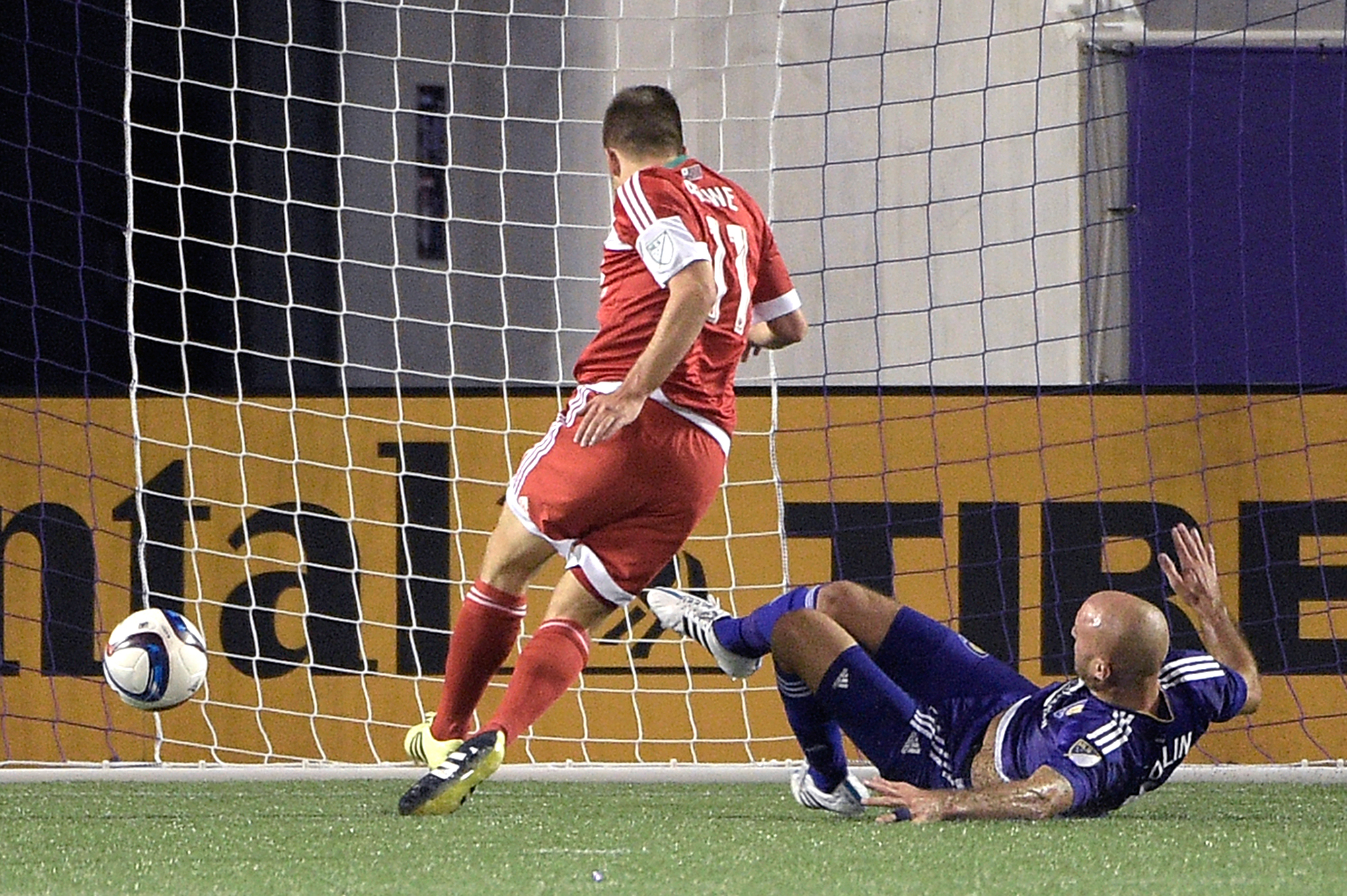 Collin's header helps Orlando City tie New England 2-2