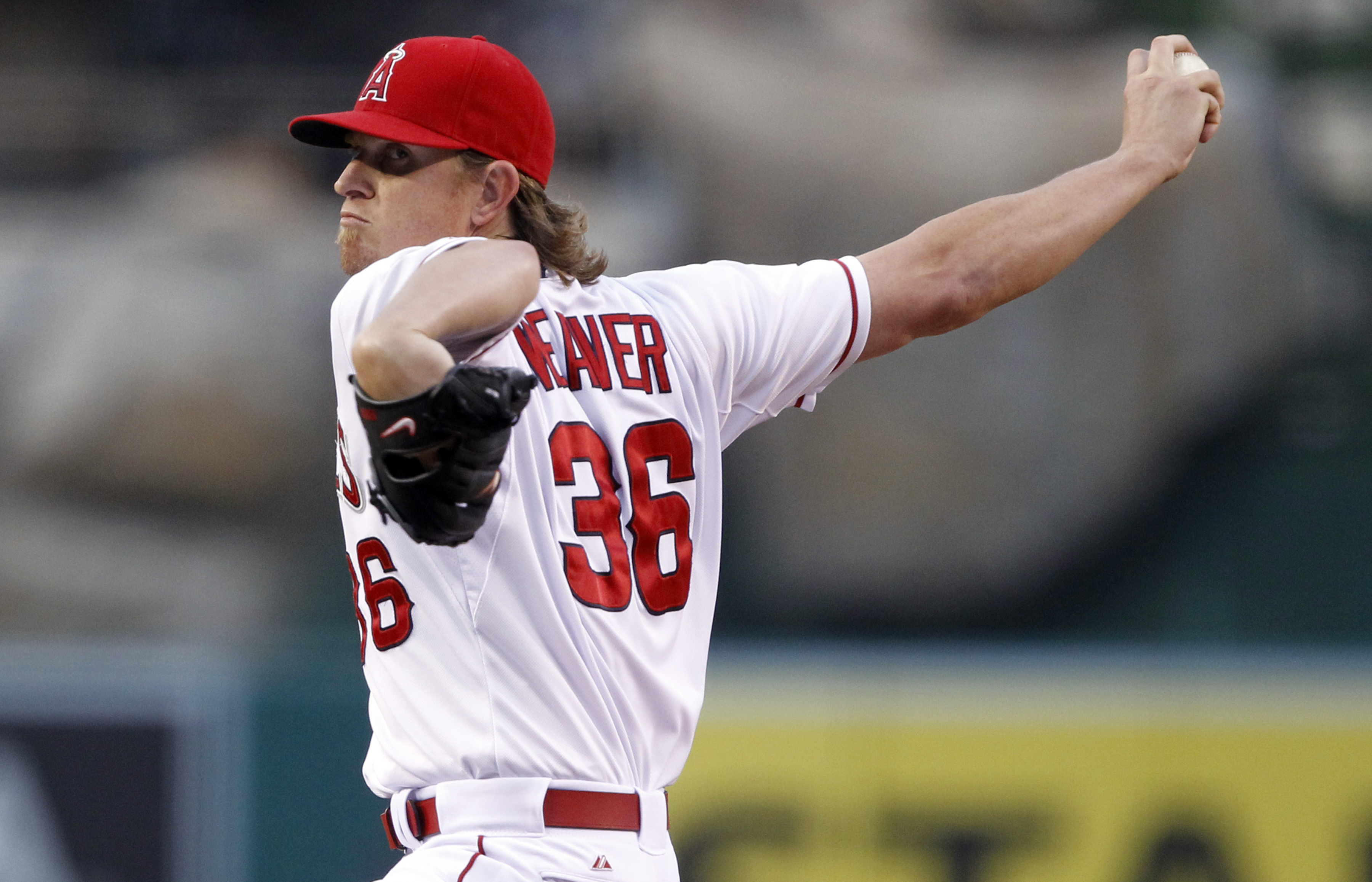 Jered Weaver pitches 6-hitter, Angels beat Astros 2-0