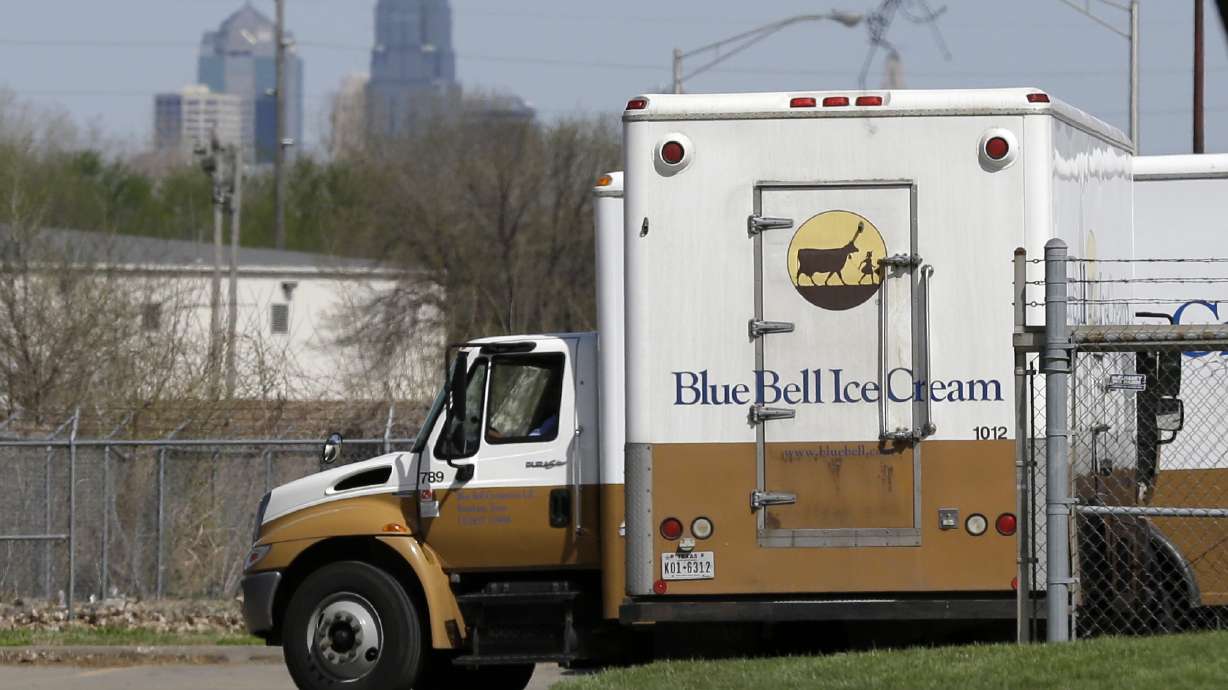 FDA not aware of listeria at Blue Bell plant before outbreak