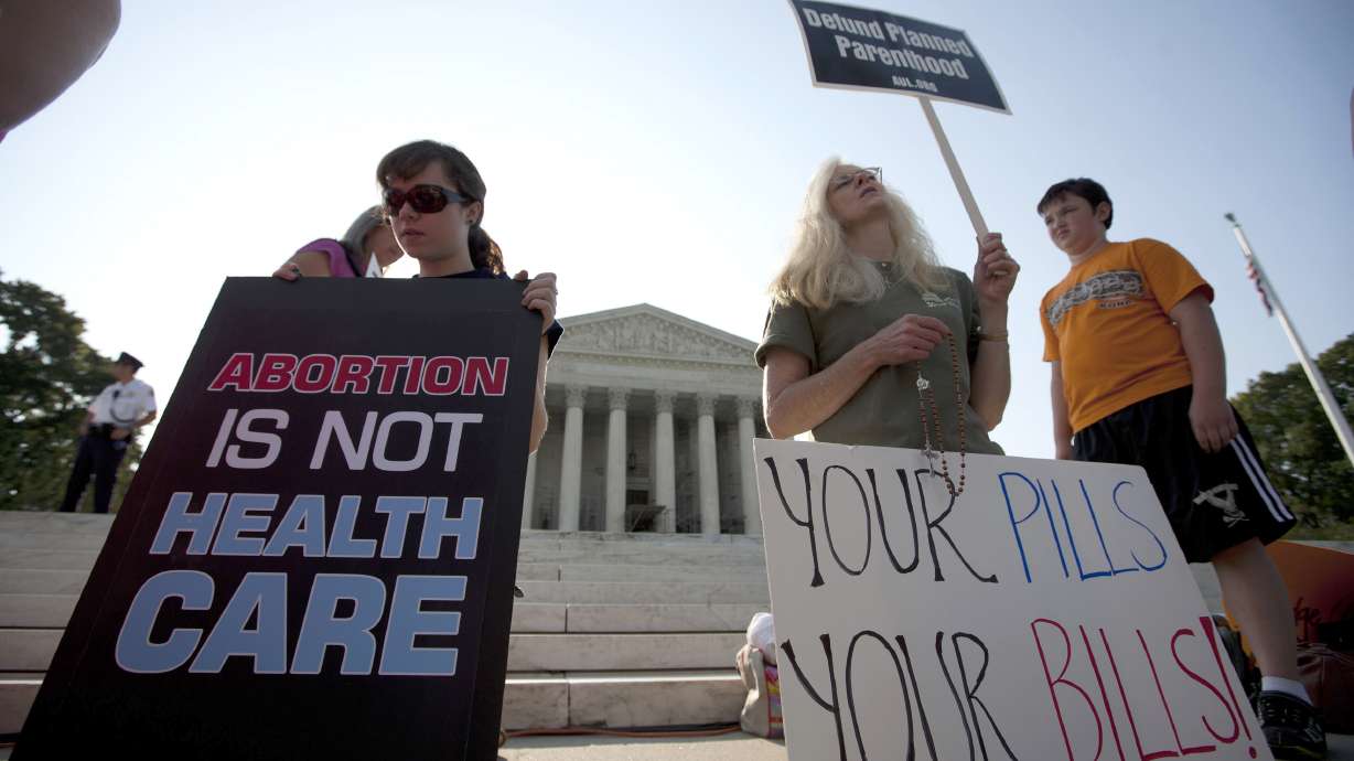AP-GfK Poll: Can Supreme Court be fair in health law case?