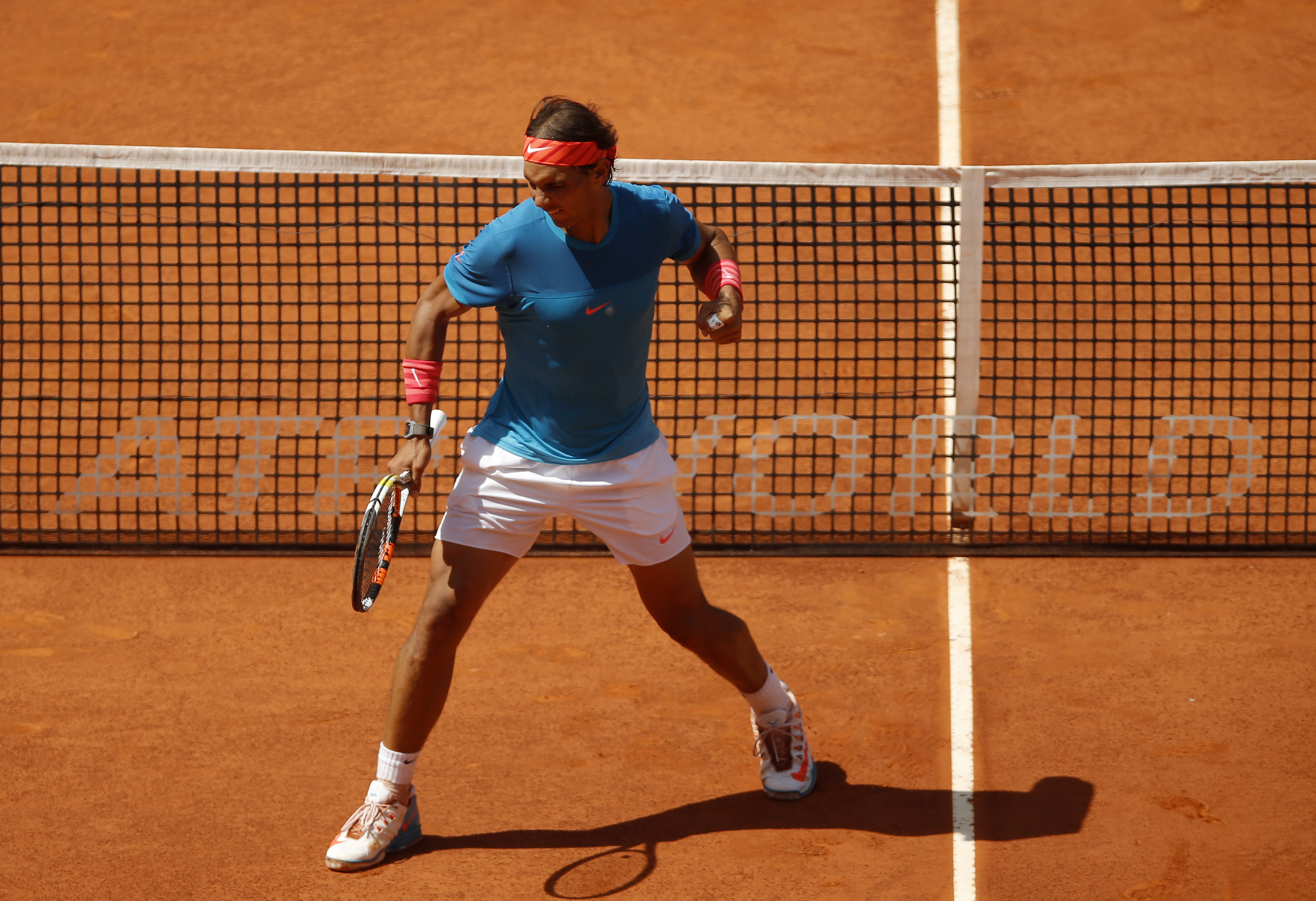 Kvitova wins Madrid final, Nadal v Murray in men's finale