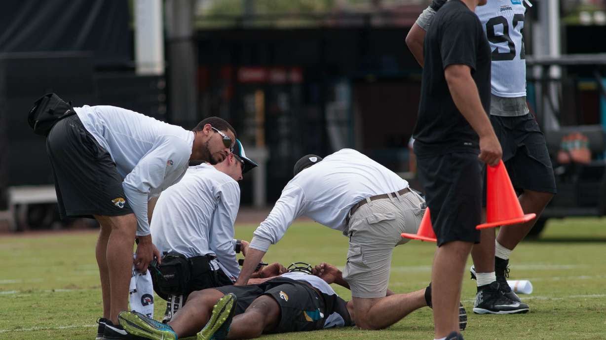 Jaguars' Fowler remains upbeat after season-ending injury