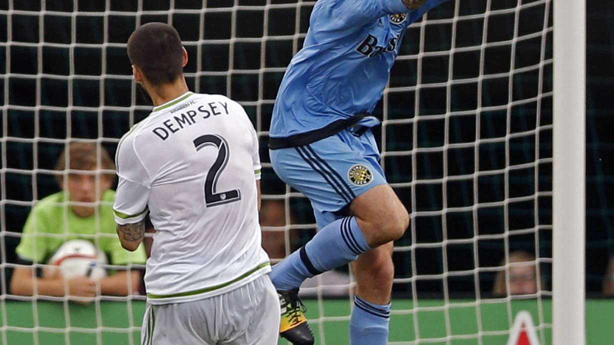 Columbus beats Seattle at home for first time, 3-2